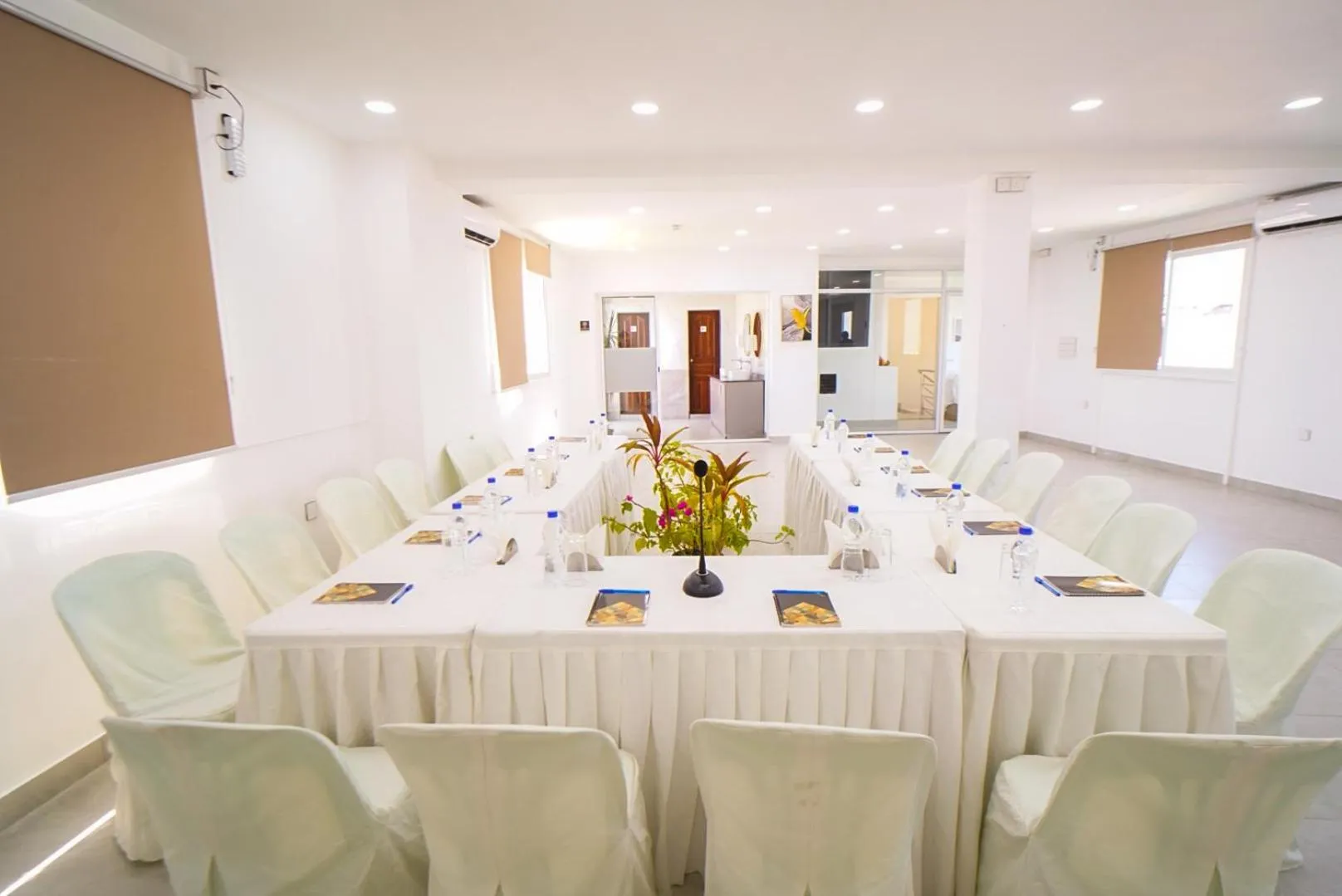 Meeting/conference room in Hotel Flora