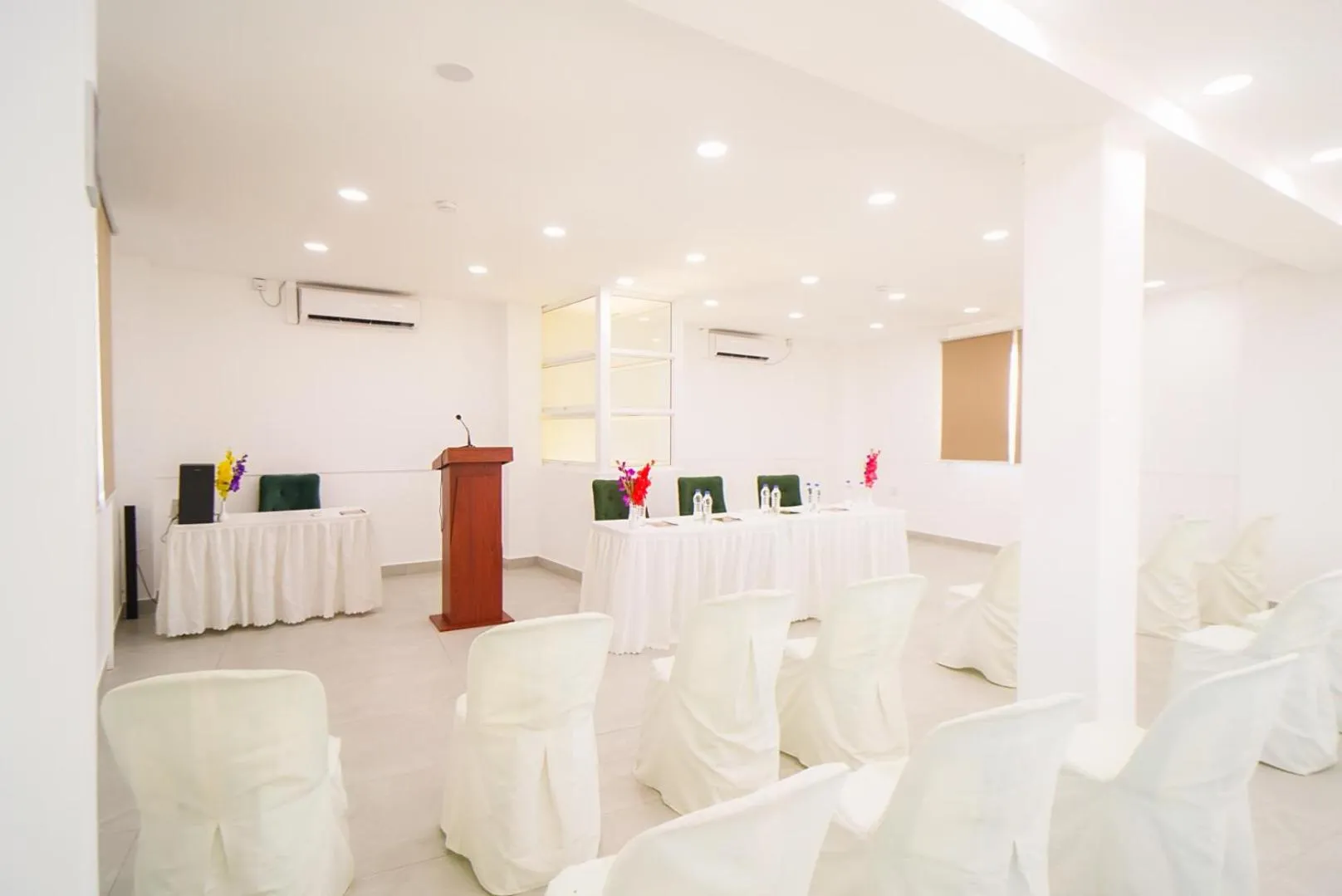 Meeting/conference room in Hotel Flora