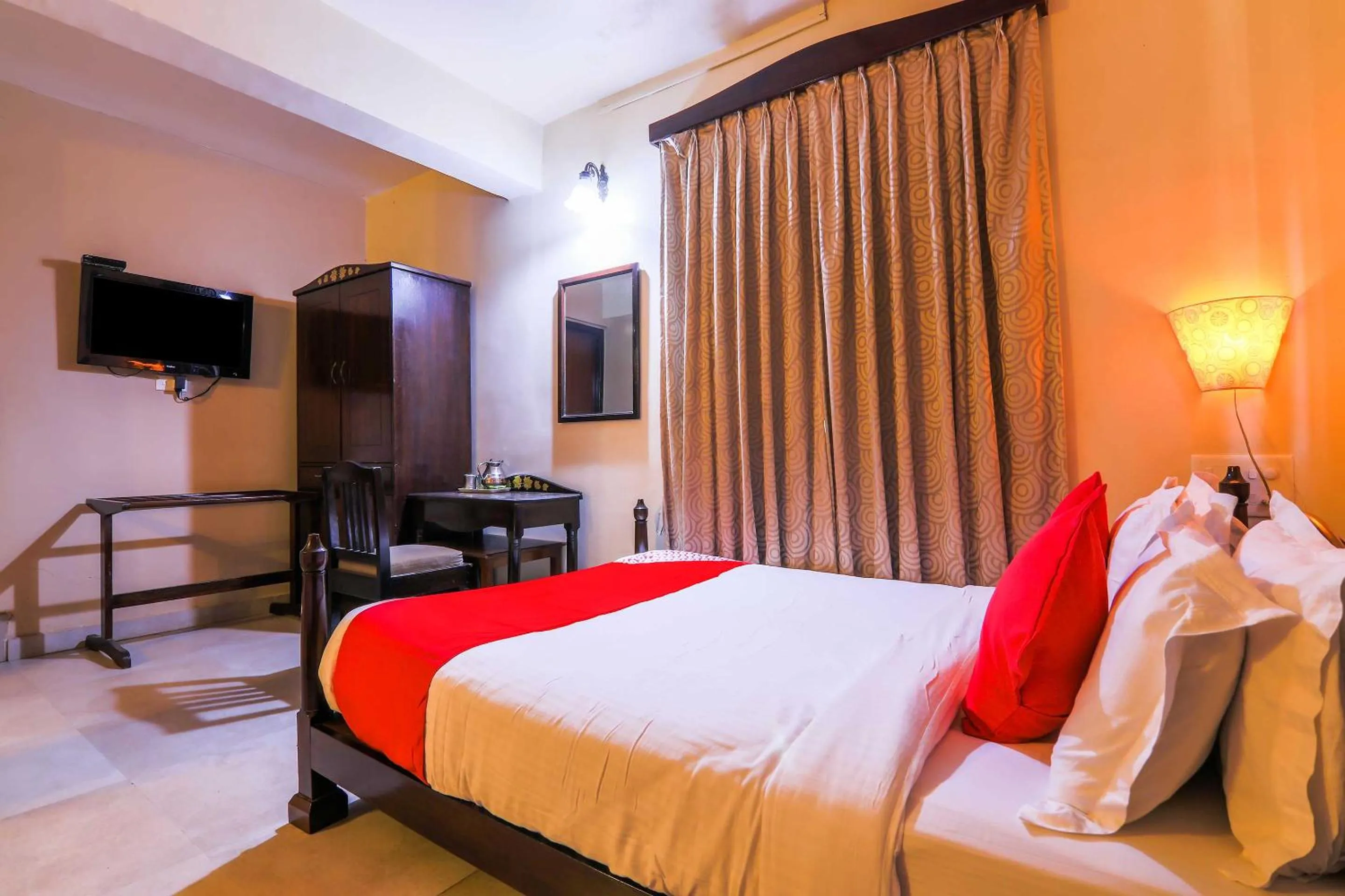 Bedroom, Bed in Hotel O Kams Coco De Parra