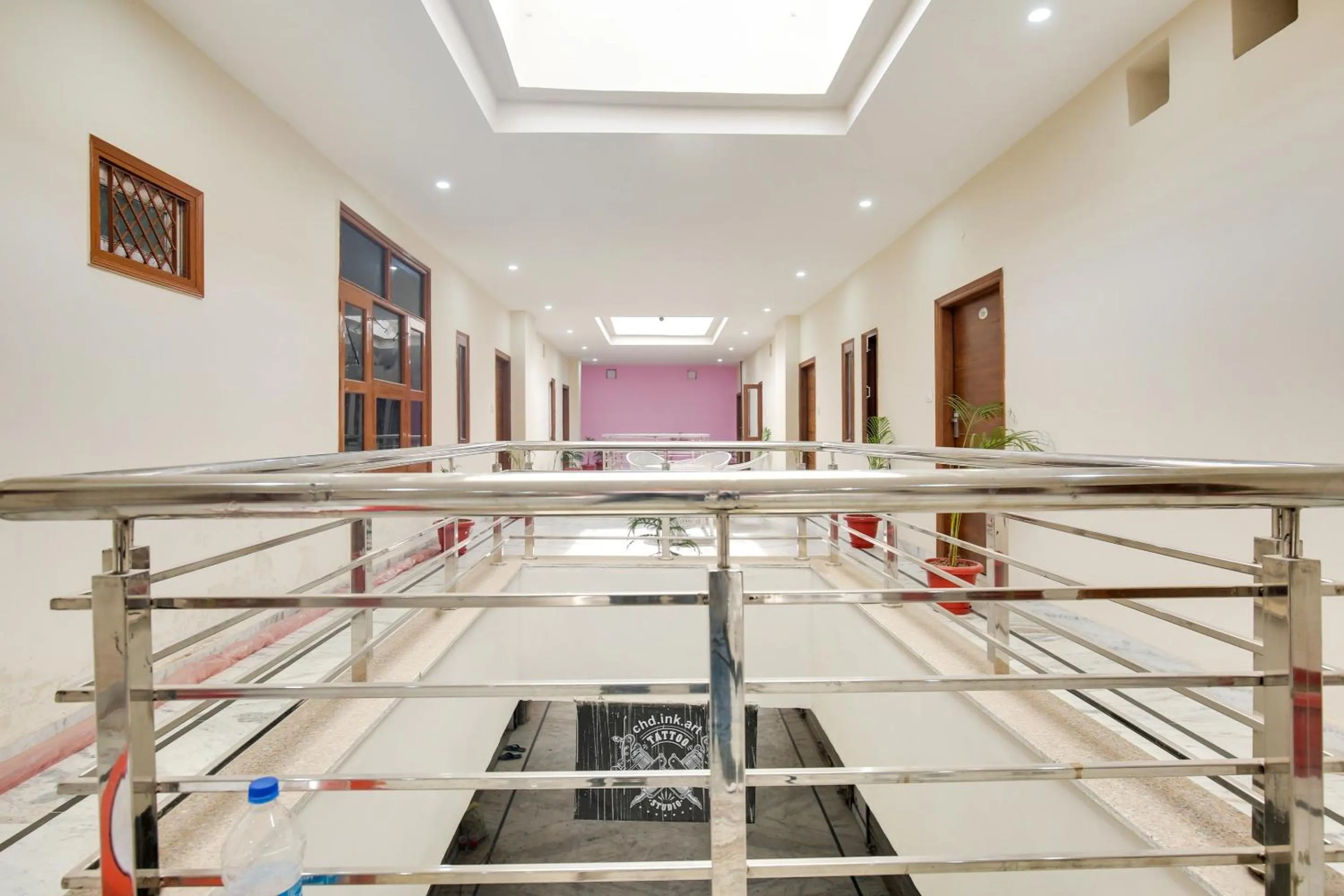 Facade/entrance in Collection O Hotel RR Eleven