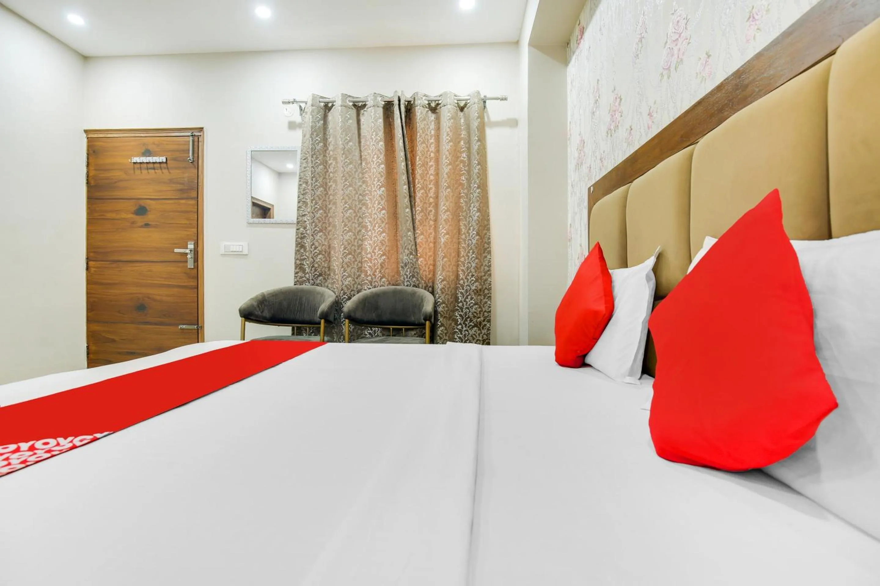 Bedroom in Collection O Hotel RR Eleven