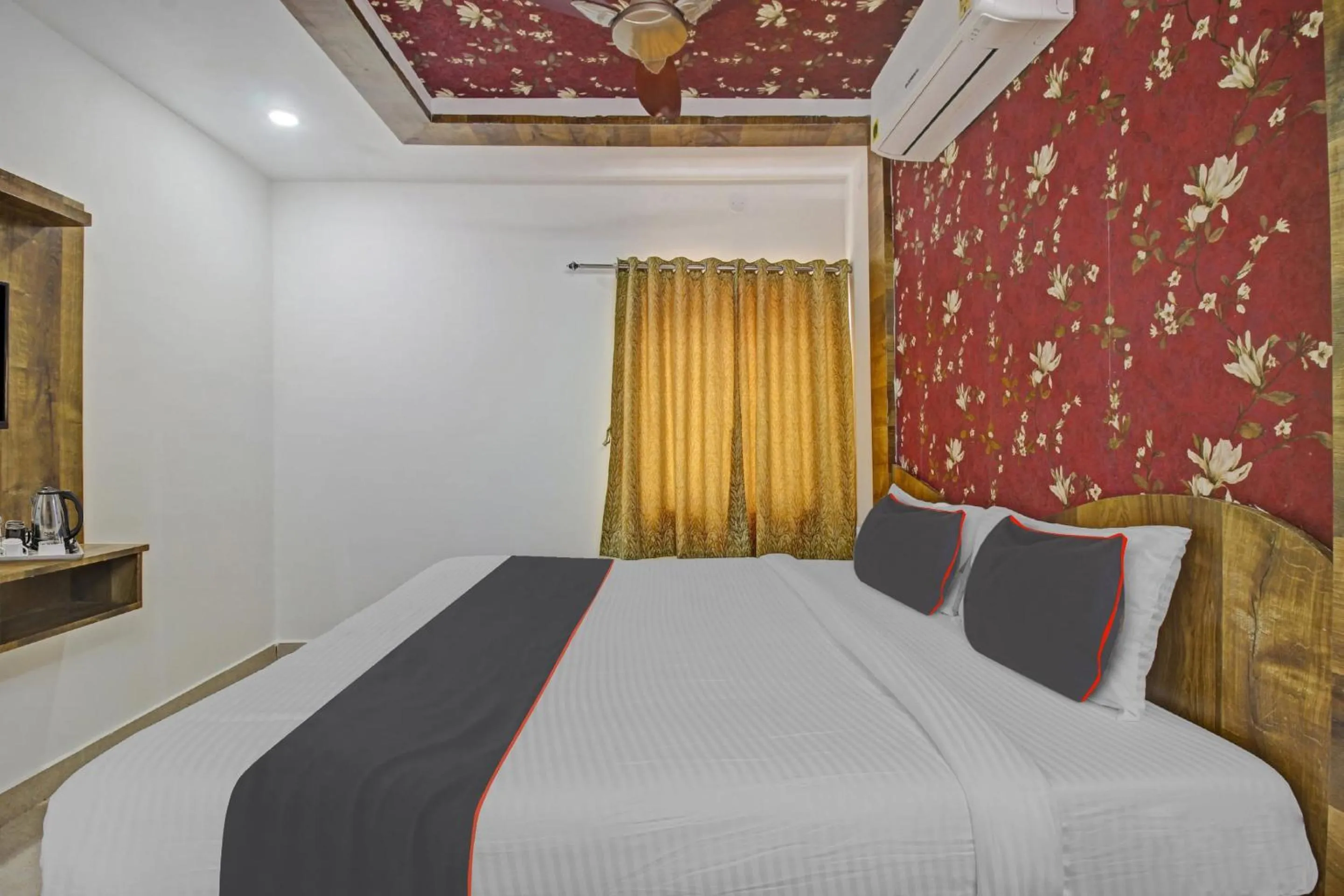 Bedroom, Bed in Collection O Vinayaka Luxury Stays