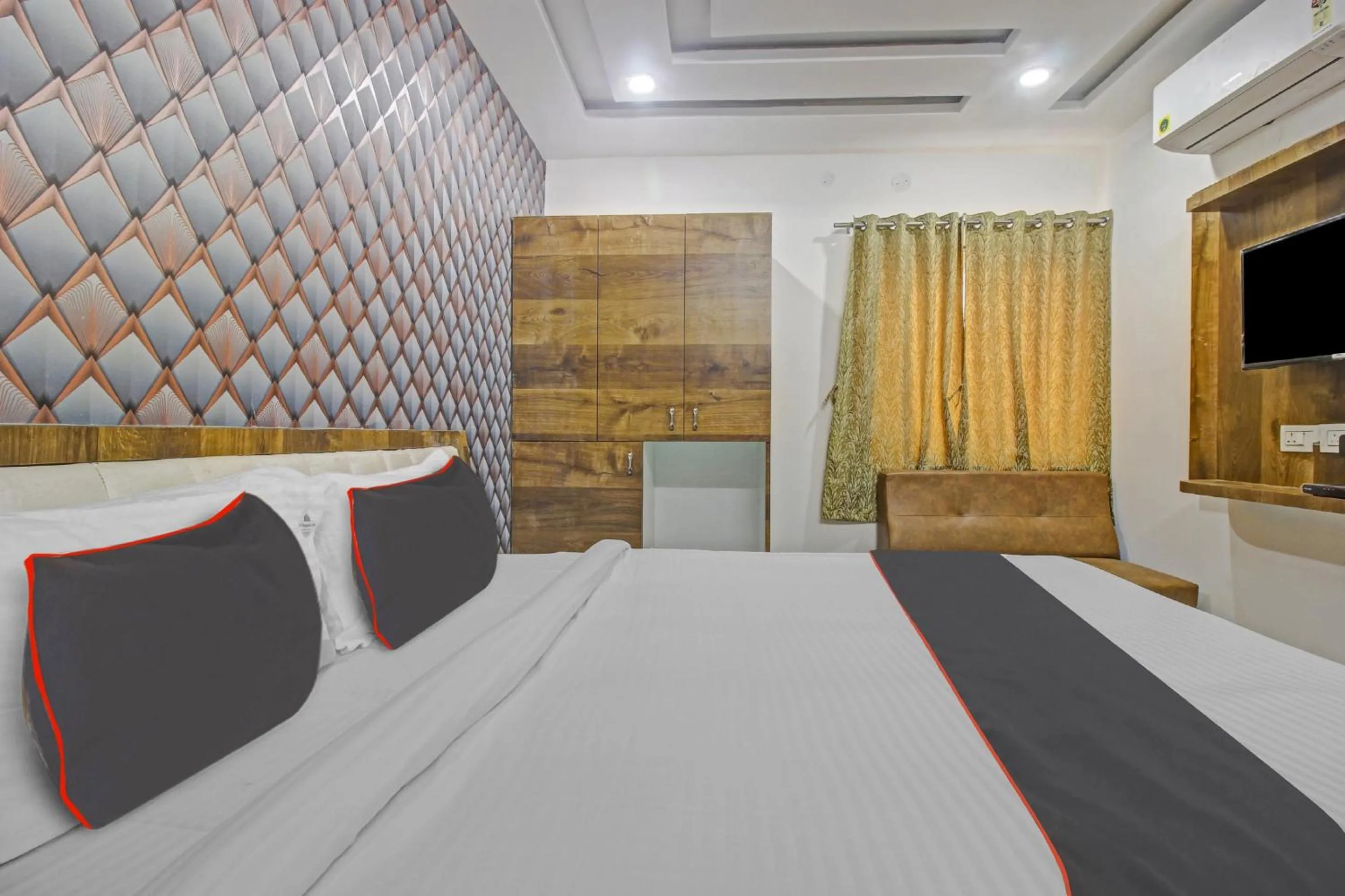 Bedroom, Bed in Collection O Vinayaka Luxury Stays