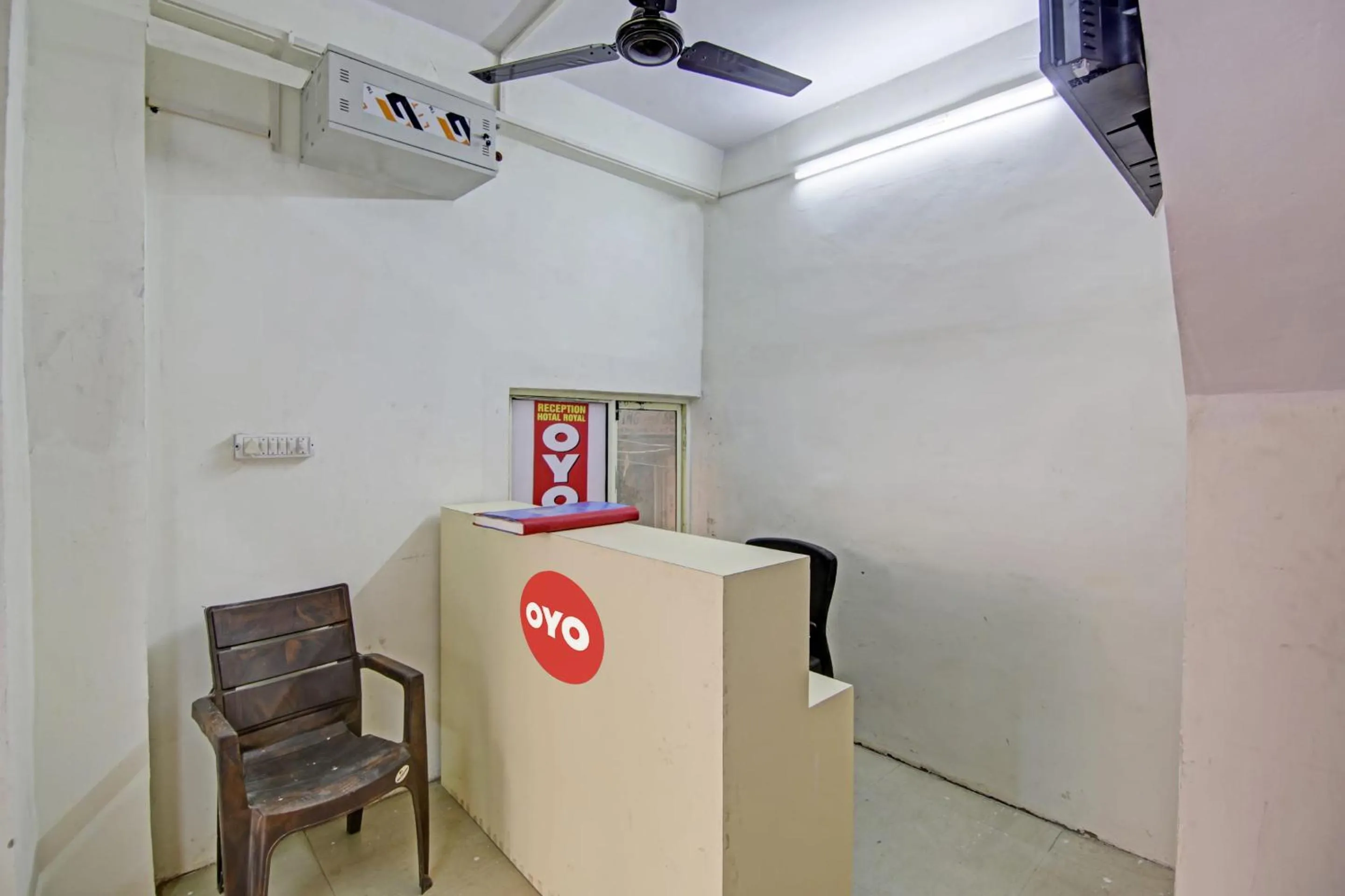 Lobby or reception in Hotel O Royal