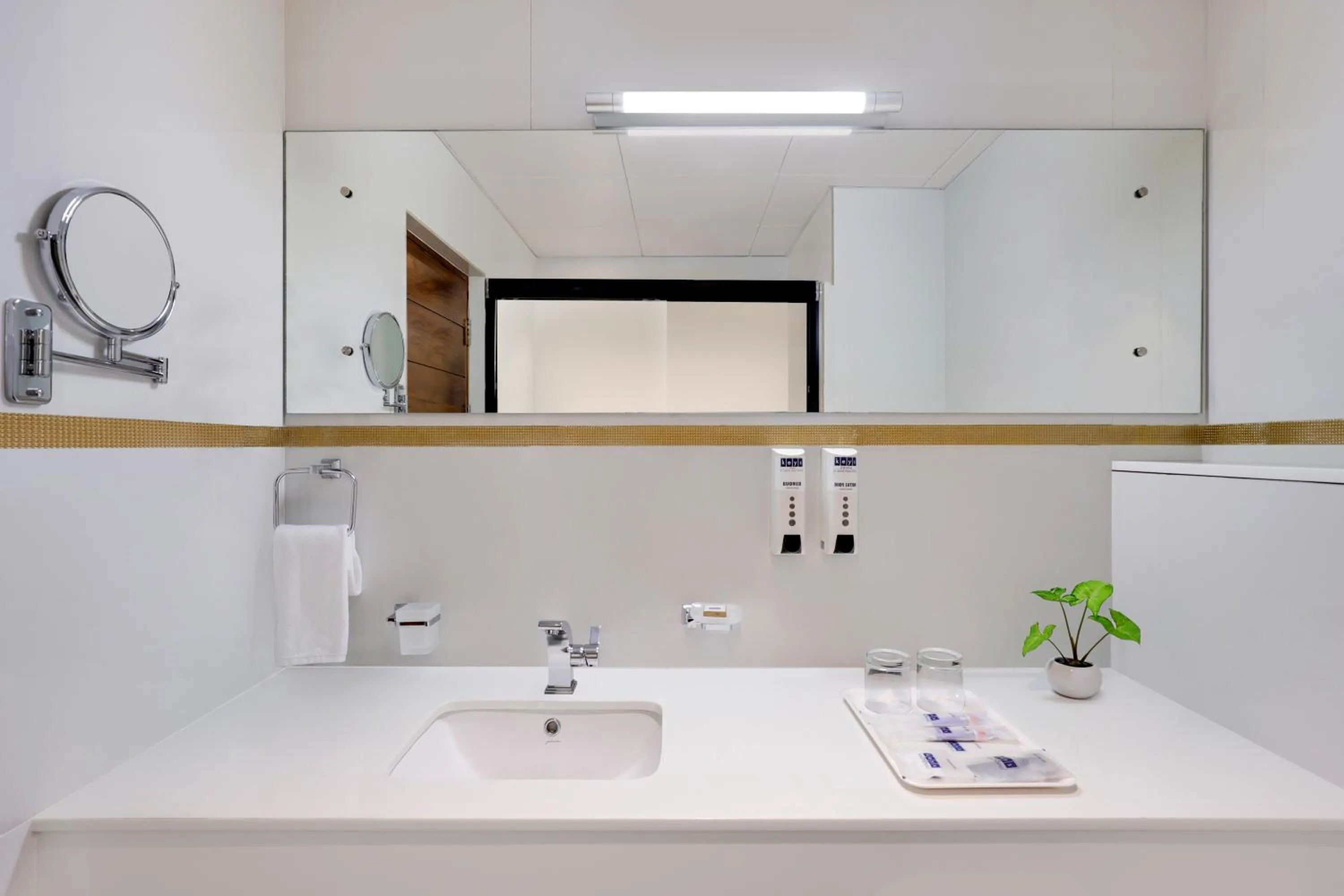 Bathroom in Keys Prima By Lemon Tree Hotels, Thekkady