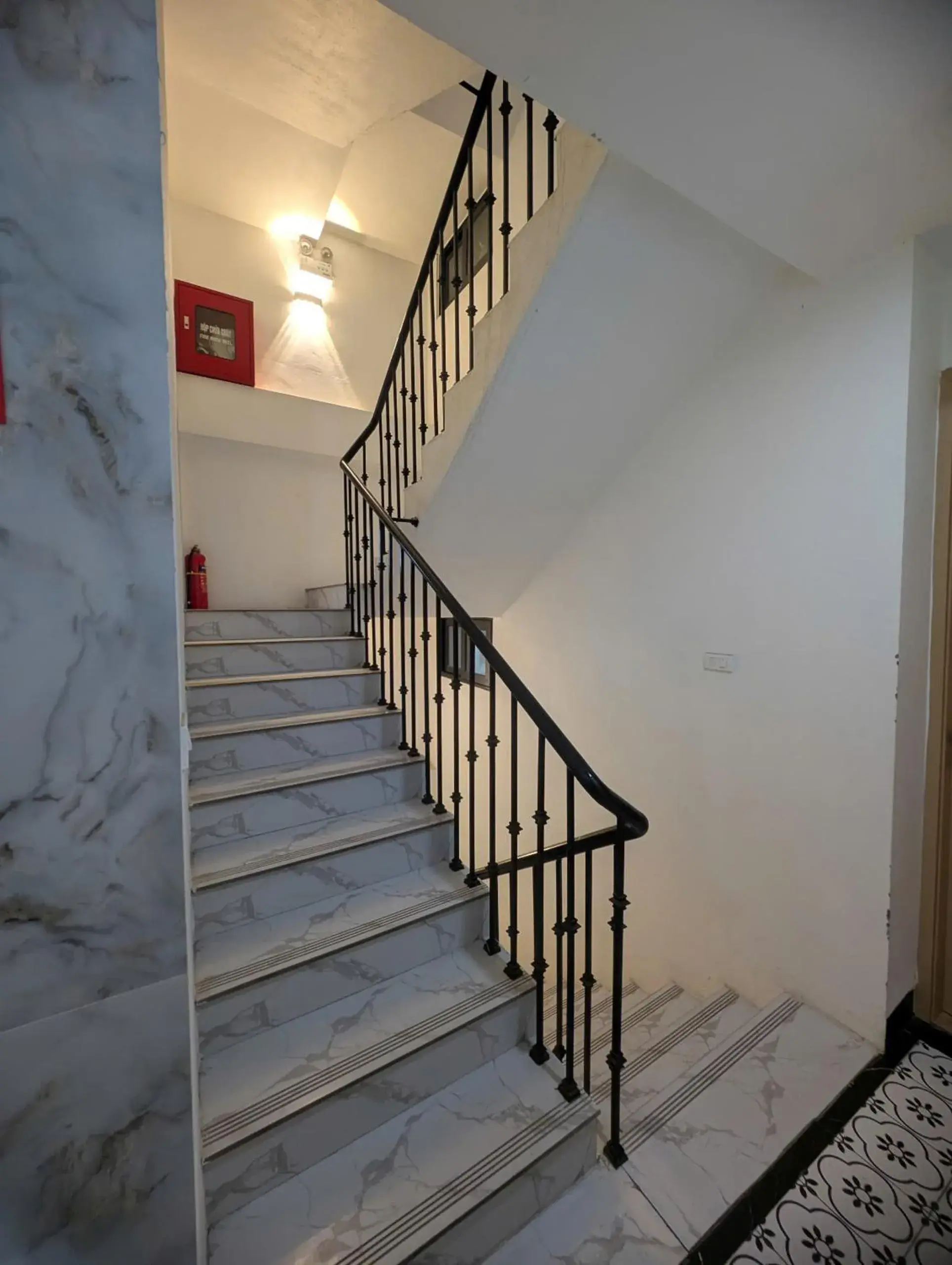 Property building in Era Apartment Thai Ha Property building in Era Apartment Thai Ha