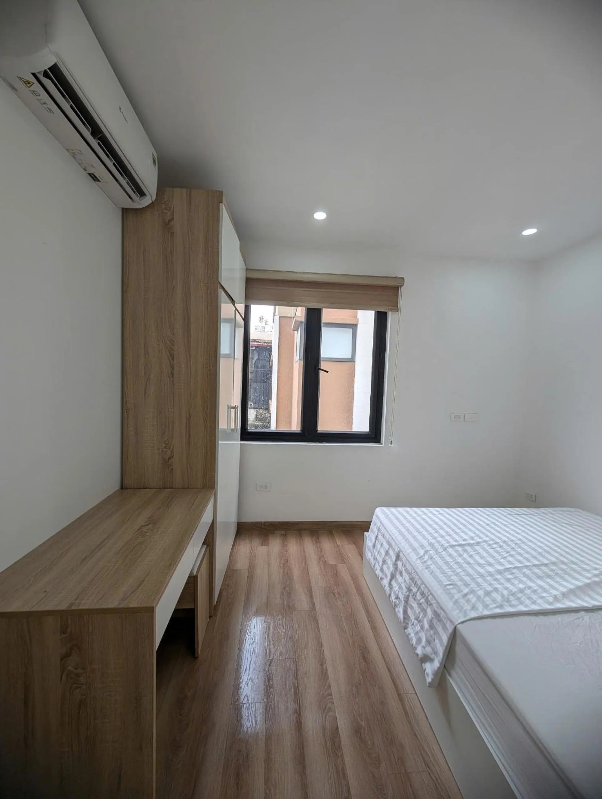 Bed in Era Apartment Thai Ha