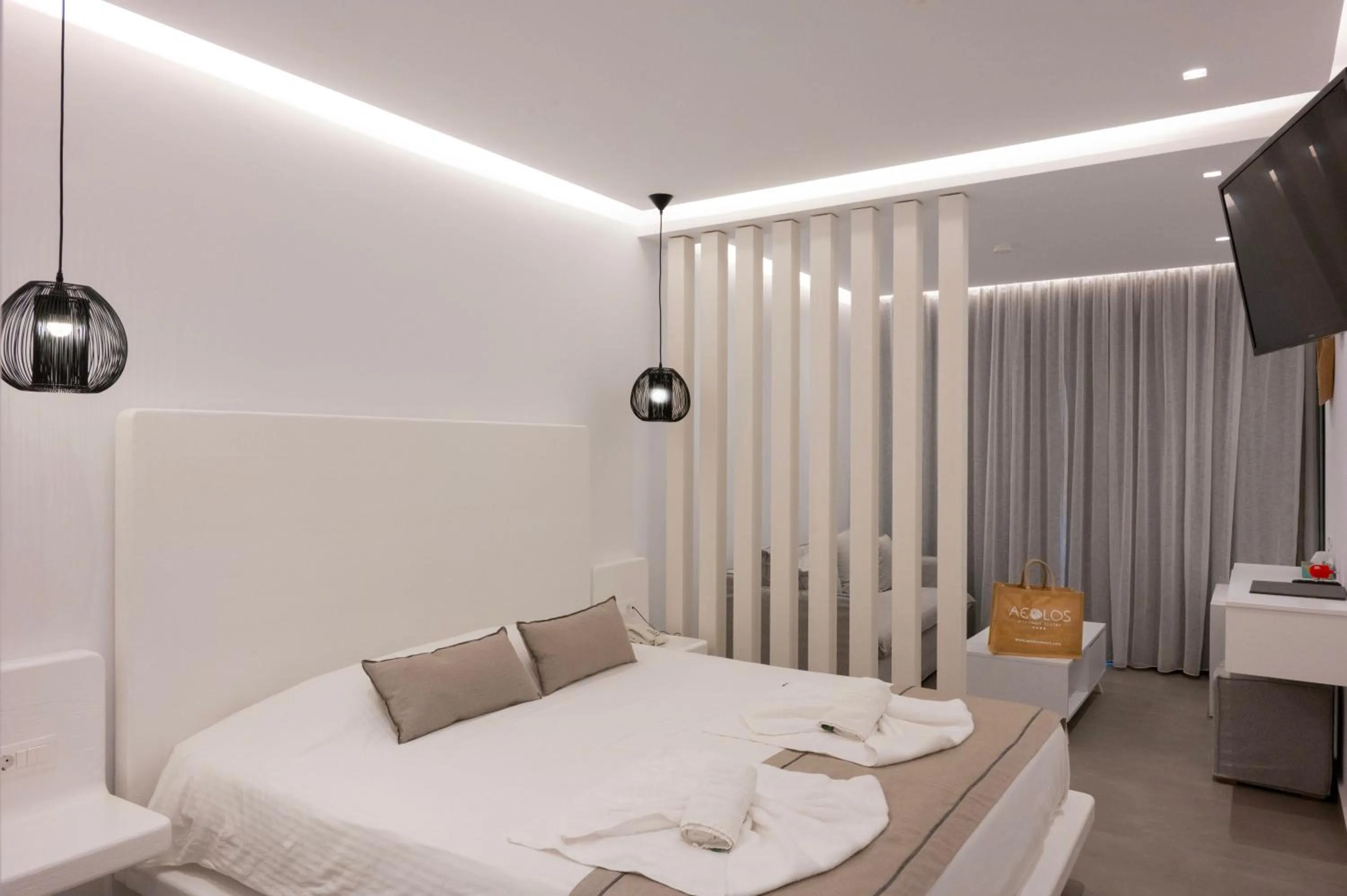 Bed in Aeolos Resort