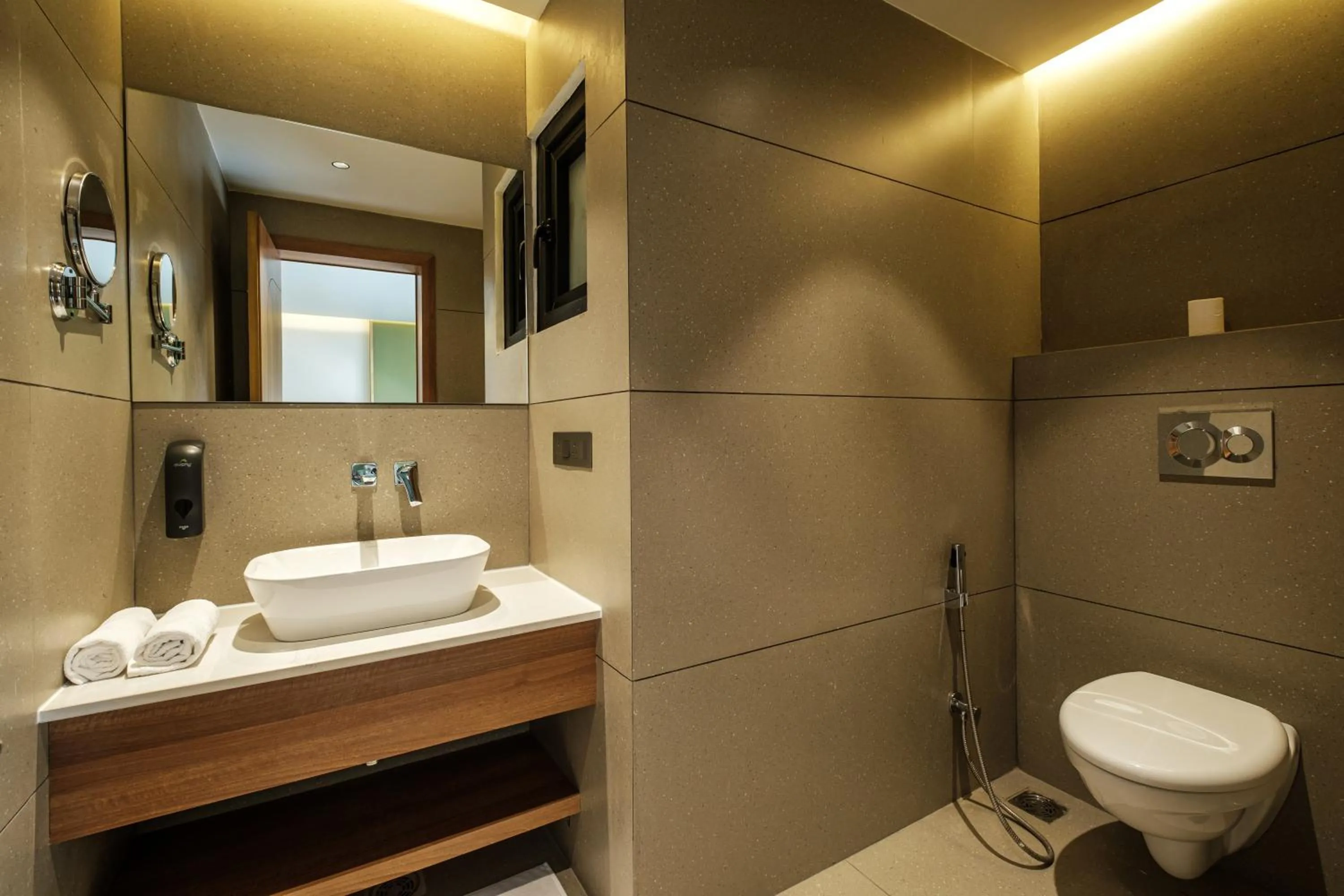 Toilet in Indie Stays Jaipur