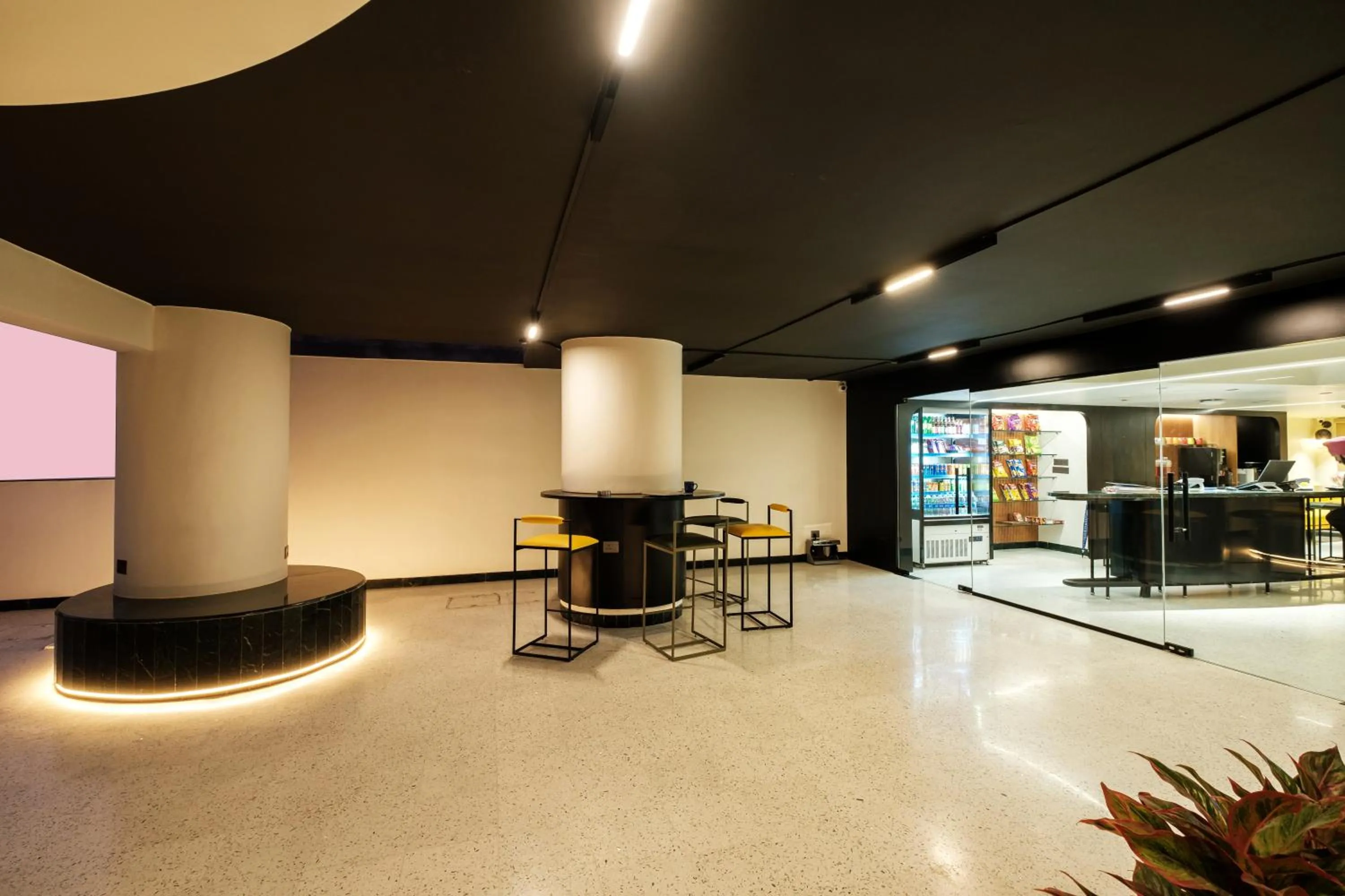 Lobby or reception in Indie Stays Jaipur