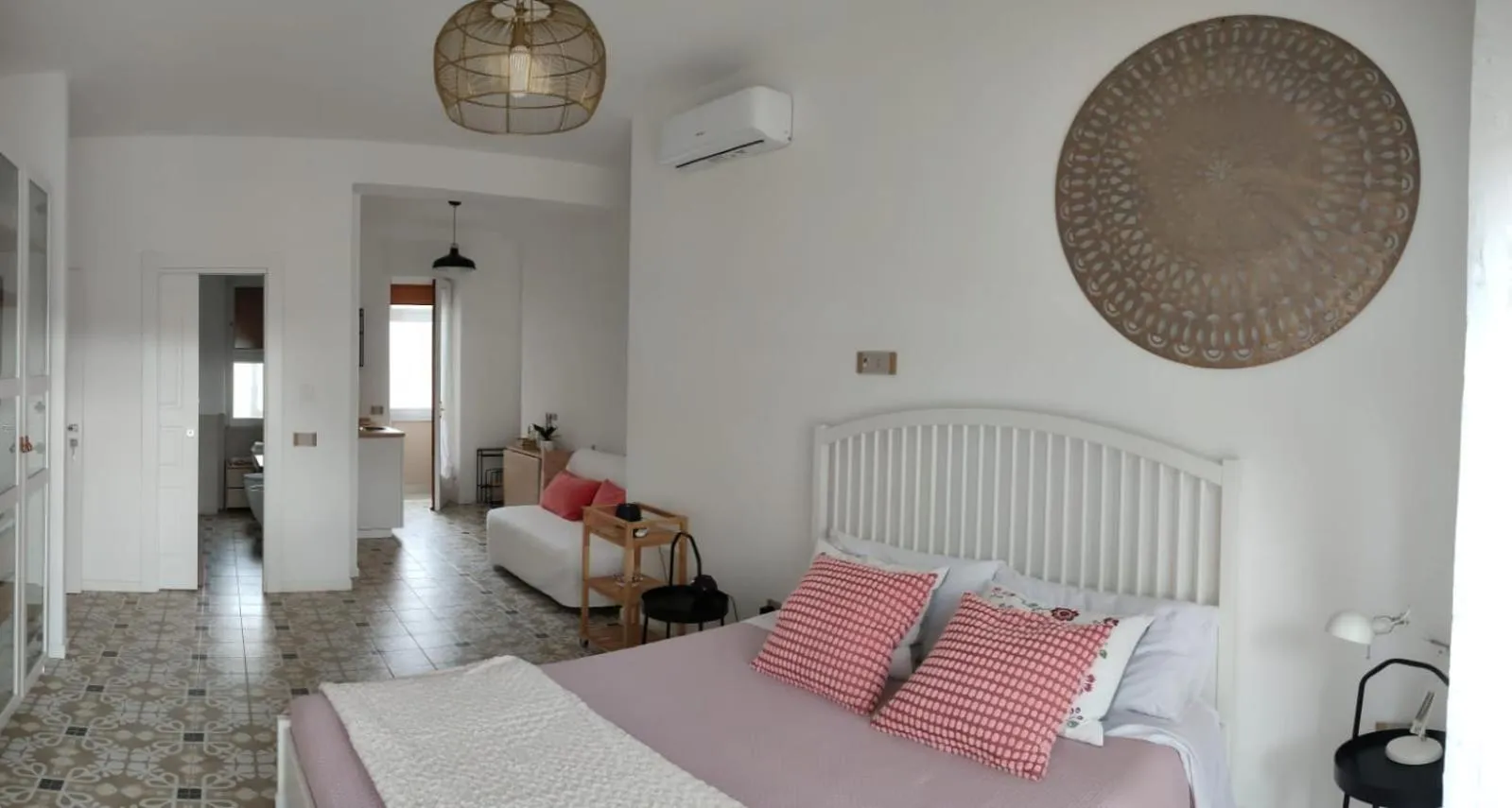 Photo of the whole room, Bed in Edahouse