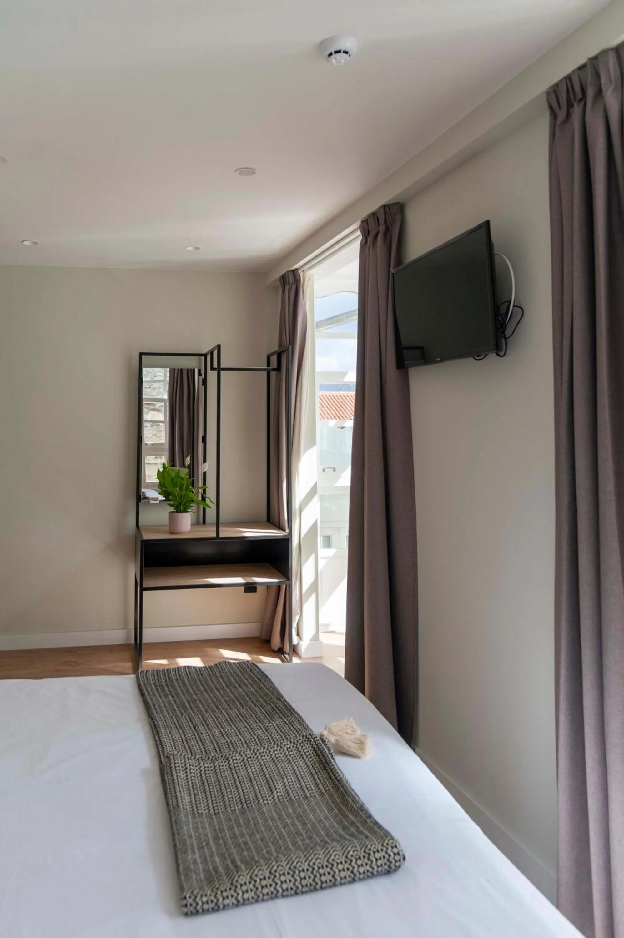 Photo of the whole room, Bed in Albatros