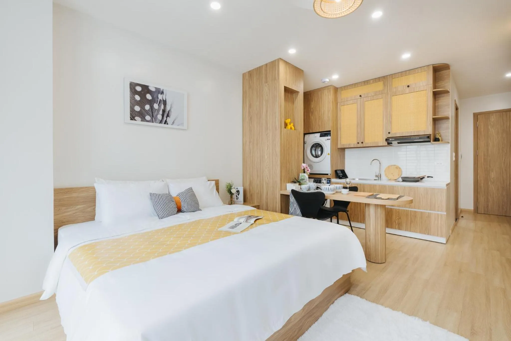 Photo of the whole room, Bed in Myrcella Urban Studio