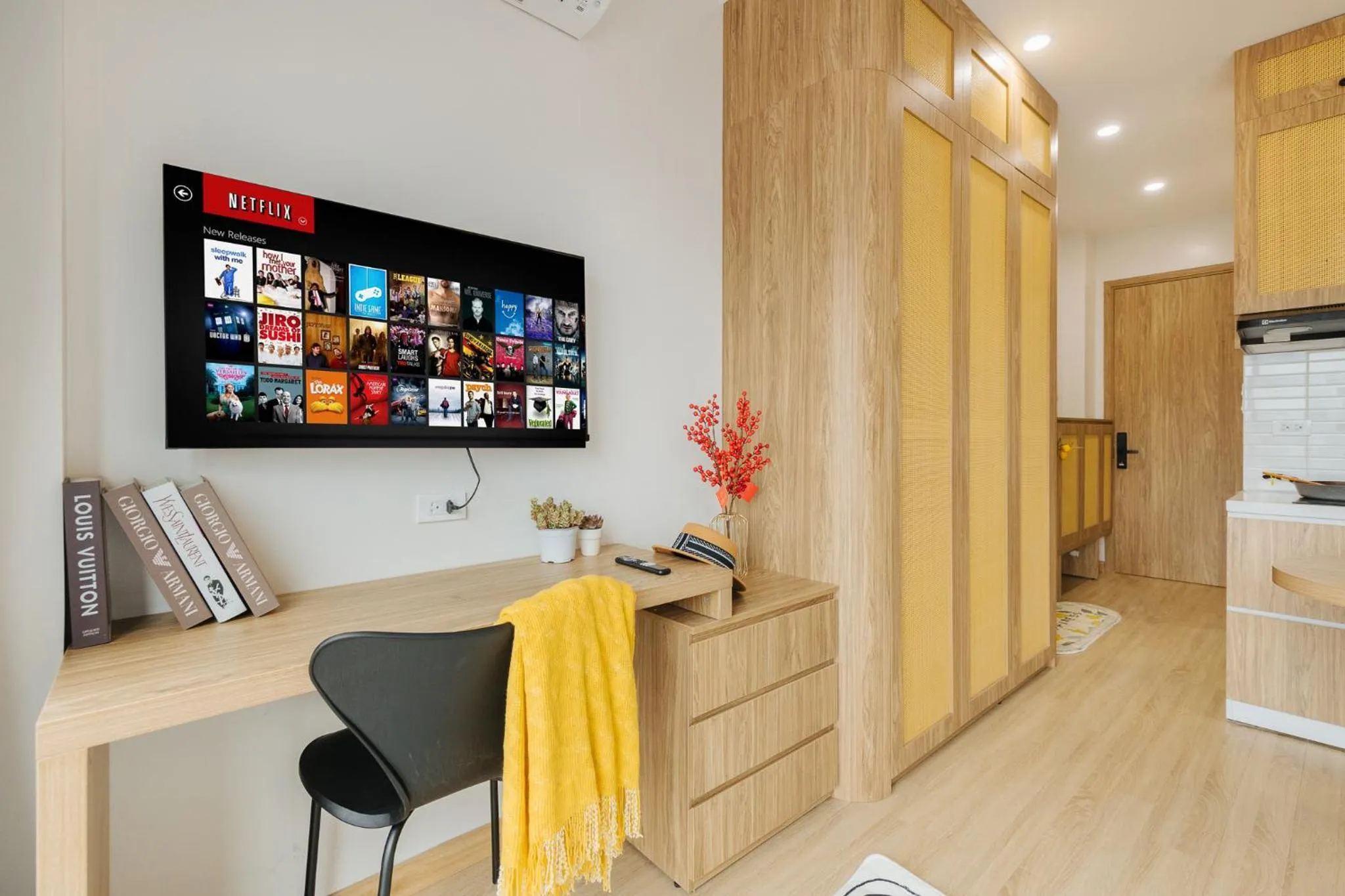 TV and multimedia in Myrcella Urban Studio