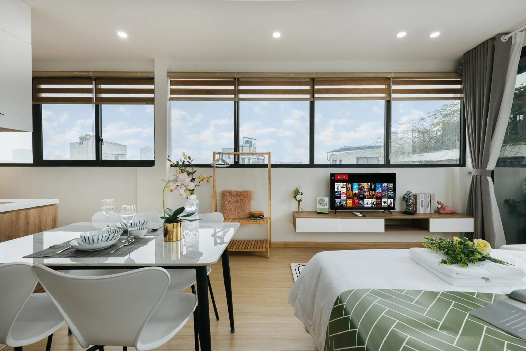 Photo of the whole room, Bed in Myrcella Urban Studio