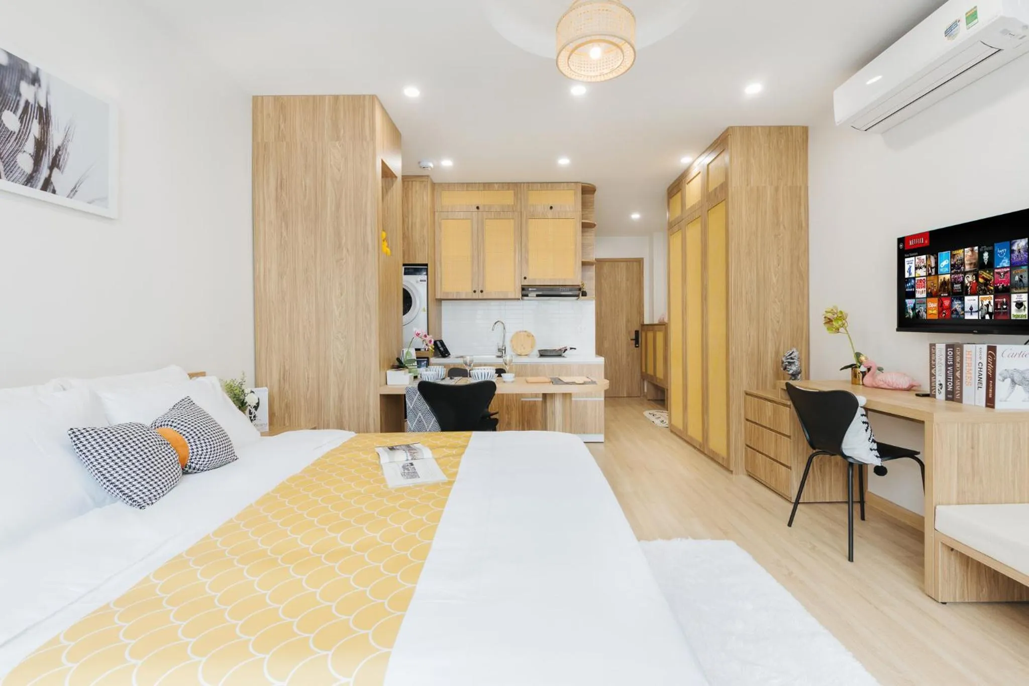 Photo of the whole room, Bed in Myrcella Urban Studio