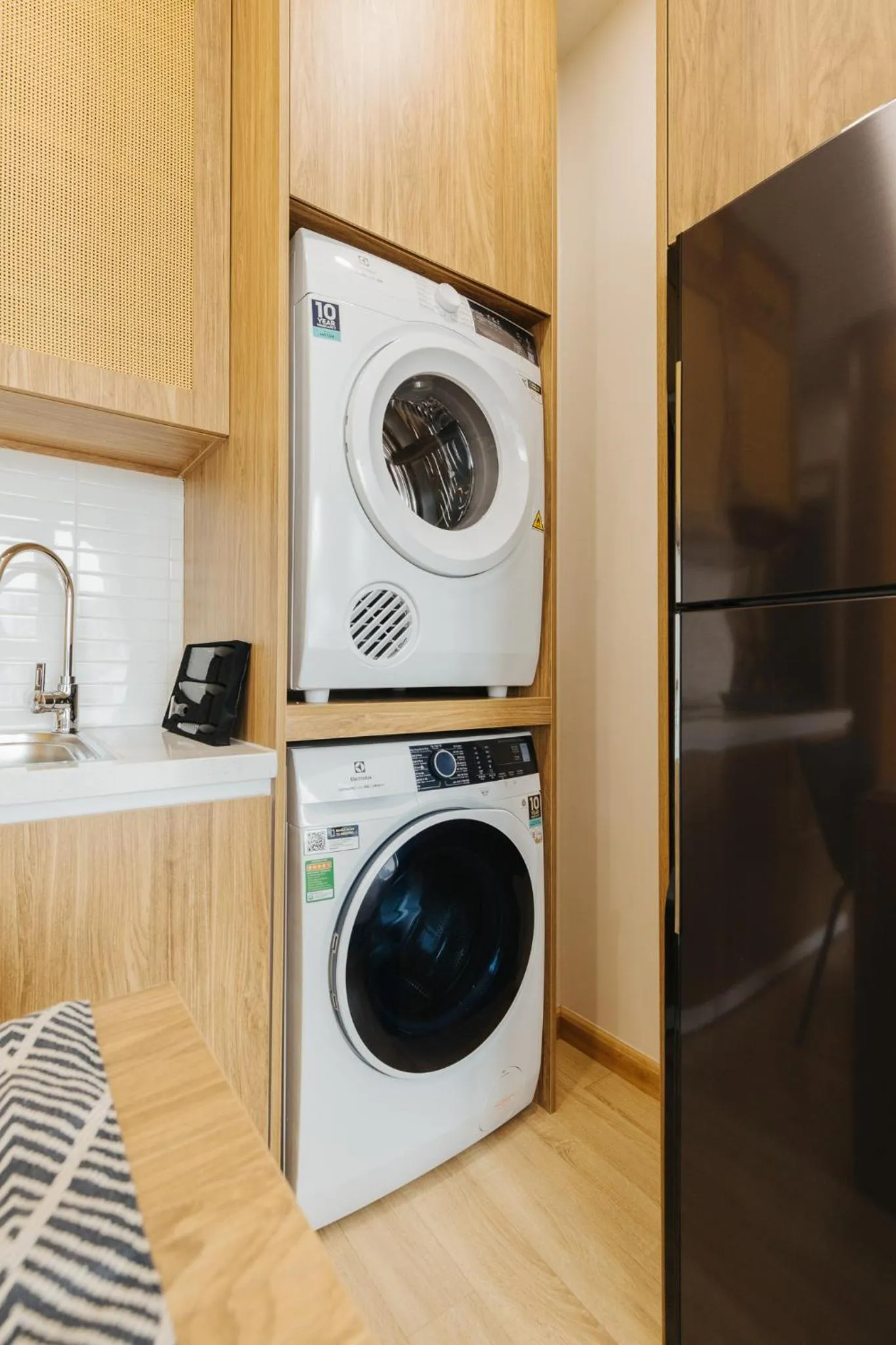 washing machine in Myrcella Urban Studio