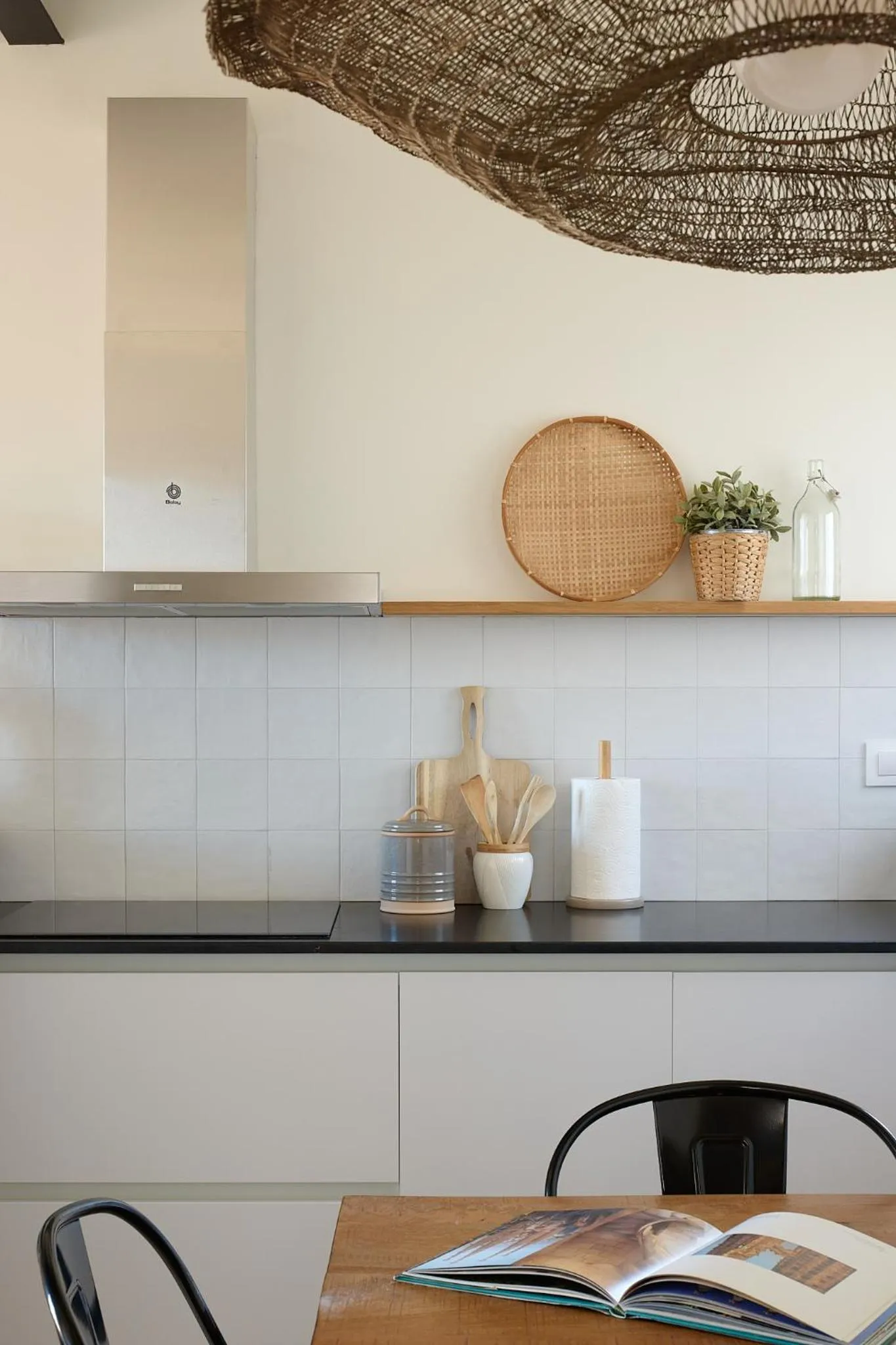 Dining area in Factory Apartments Barcelona