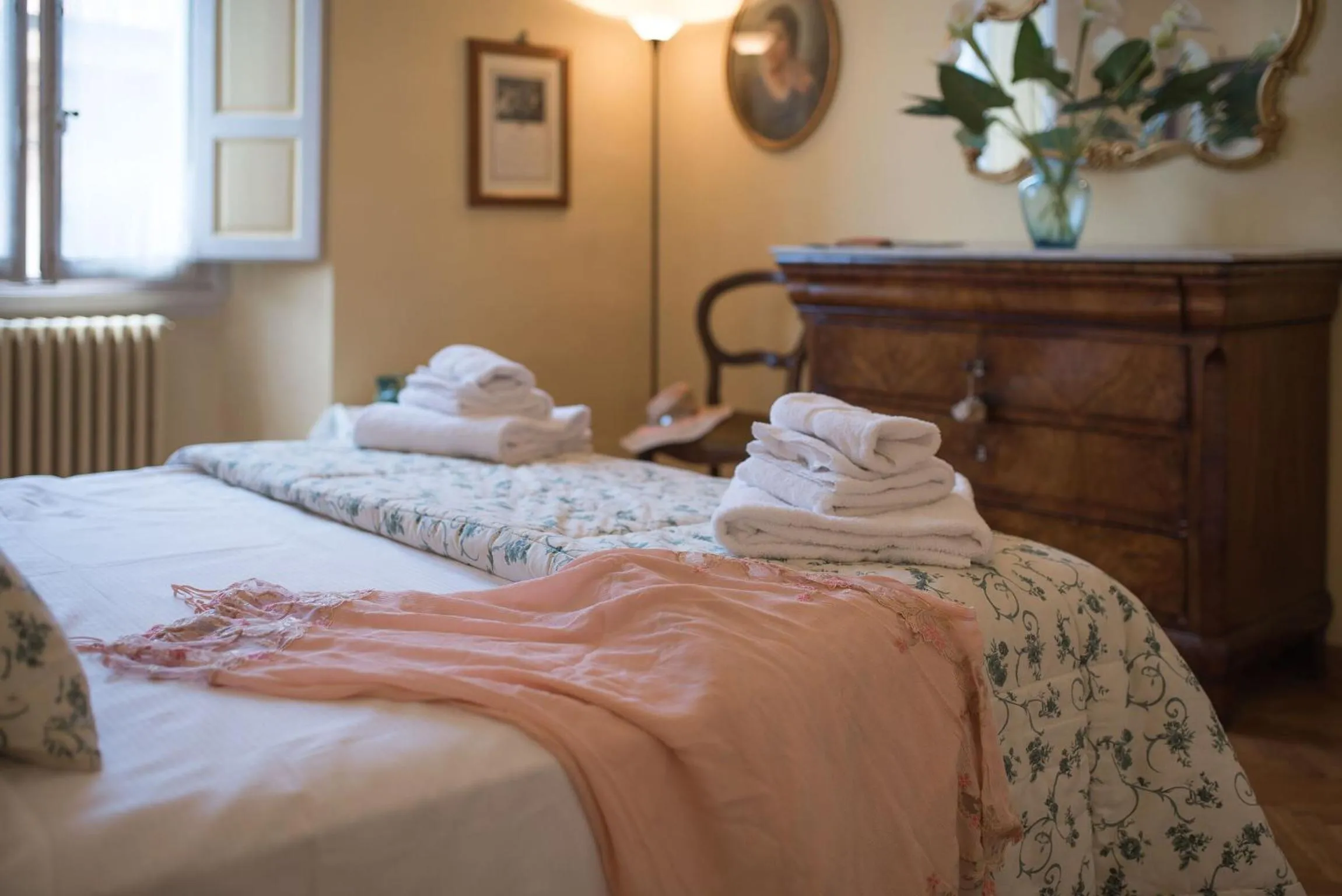 Bed in Italian Experience-Duomo Suite