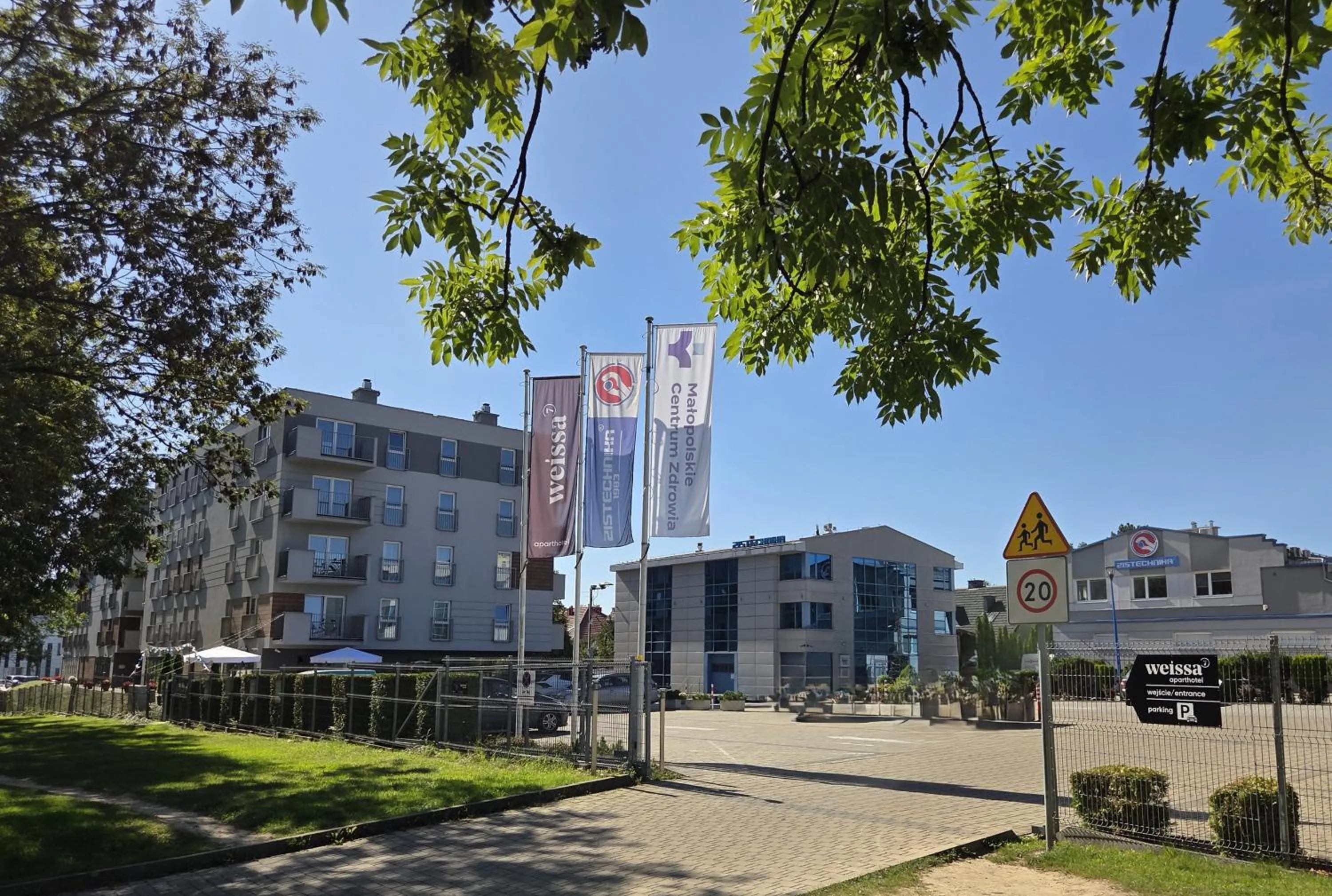 Facade/entrance in Aparthotel Weissa 7