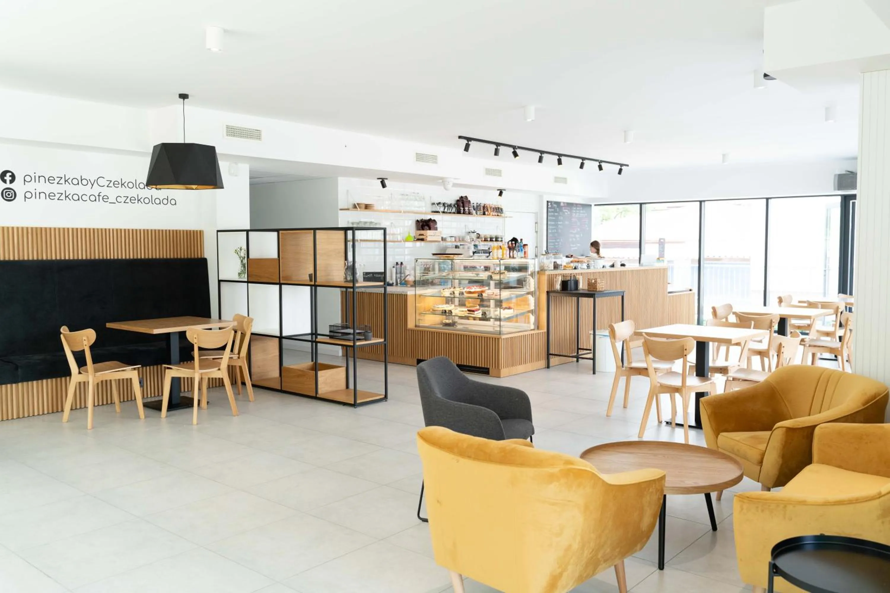Lounge or bar in Aparthotel Weissa 7