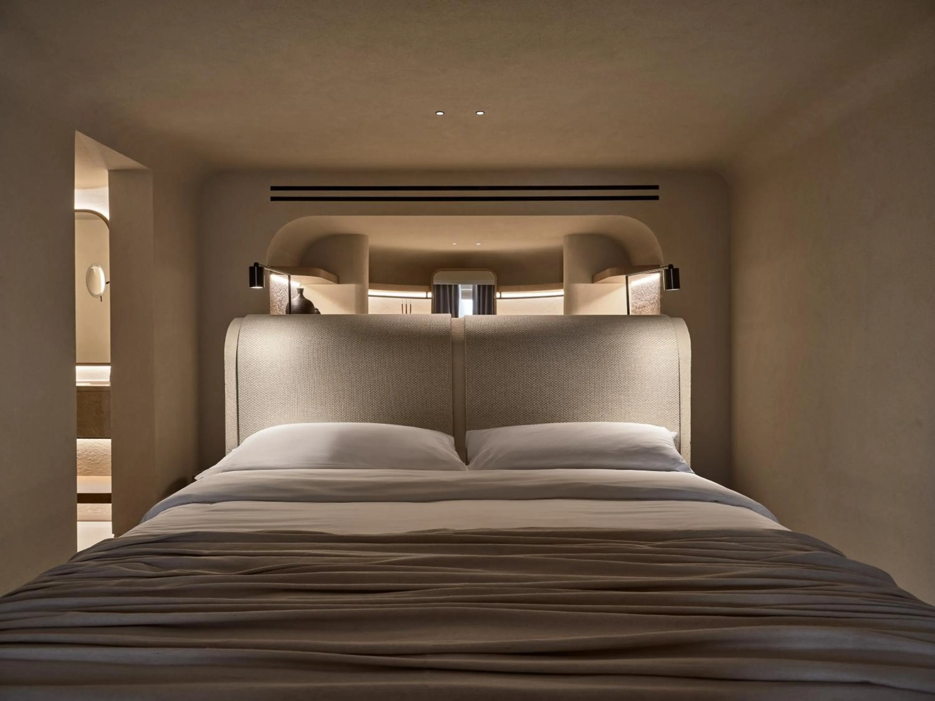 Bed in Domes Noruz Mykonos