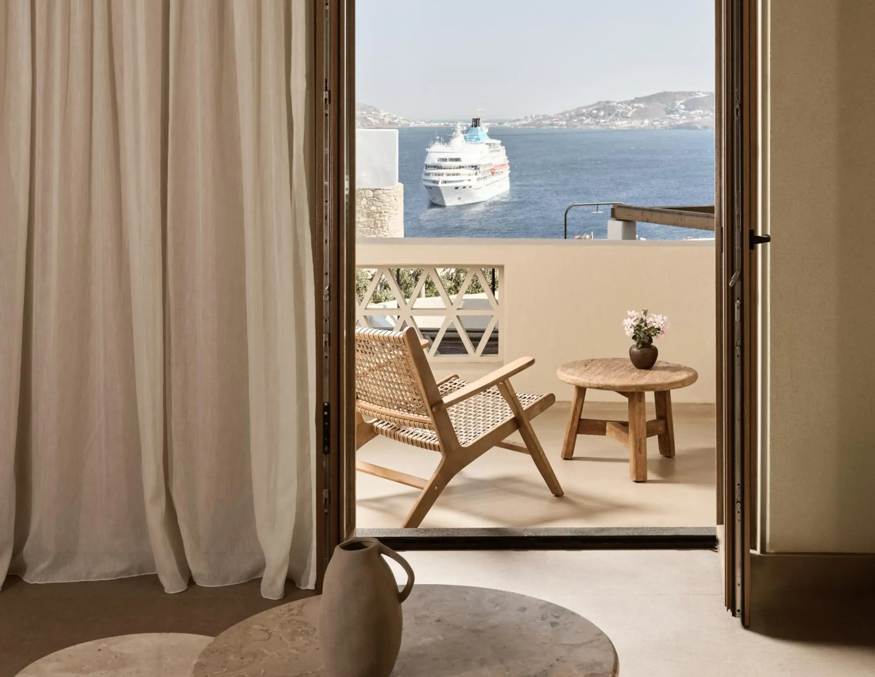 Aegean Room Sea View with Private Hot Tub in Omeon Mykonos Aegean Room Sea View with Private Hot Tub in Omeon Mykonos