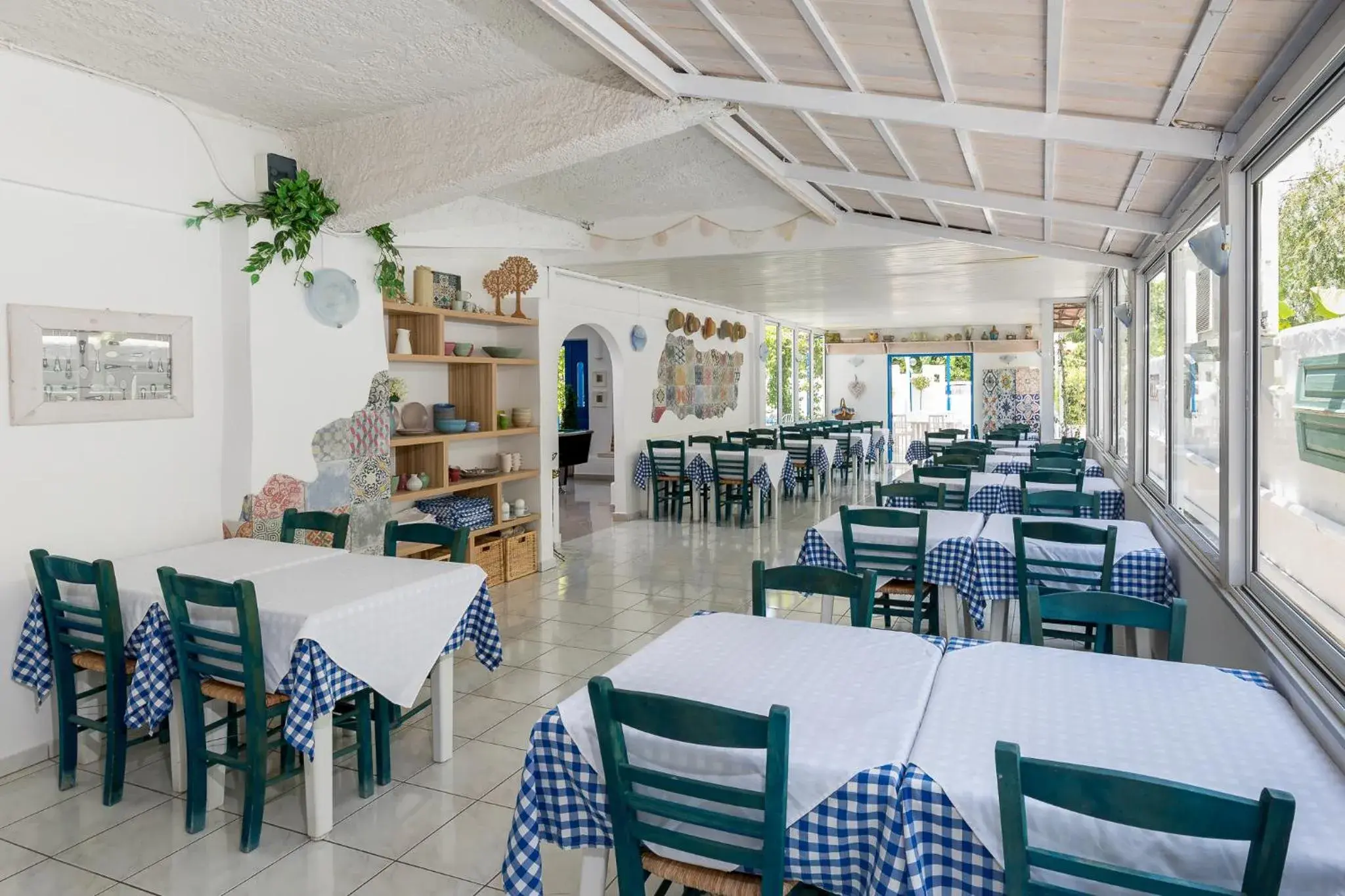 Restaurant/places to eat in Hotel Nathalie Restaurant/places to eat in Hotel Nathalie