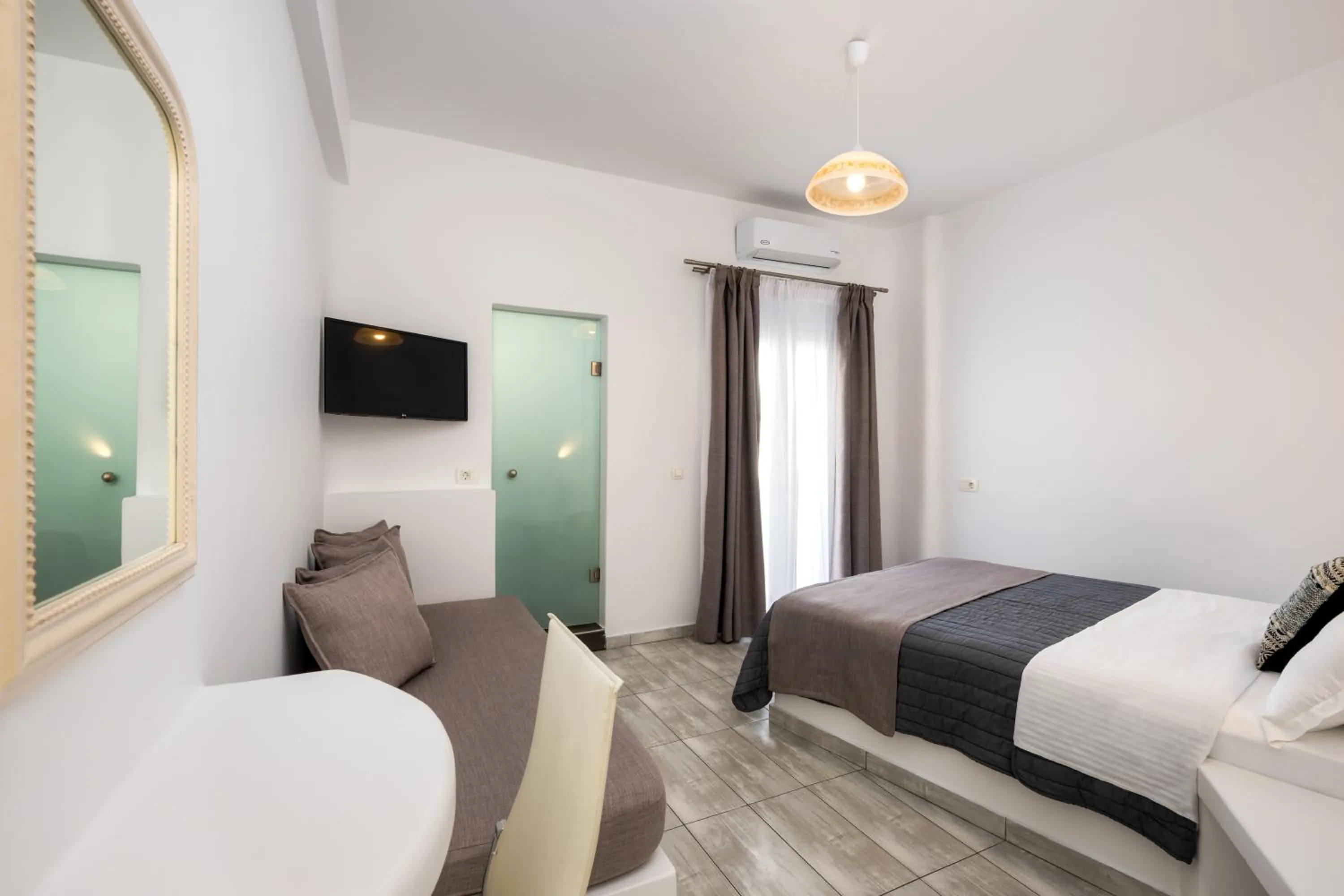 Bedroom, Bed in Alizea Villas & Suites