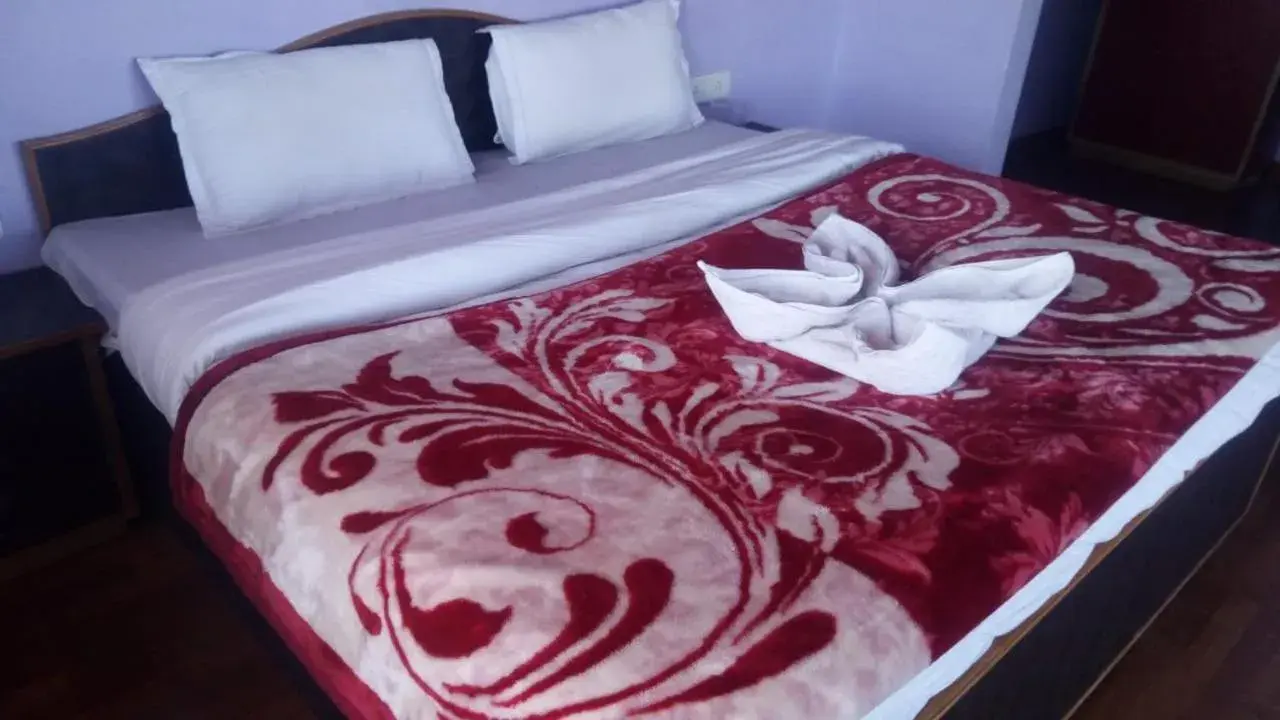 Bed in Brahma Kamal Bed in Brahma Kamal