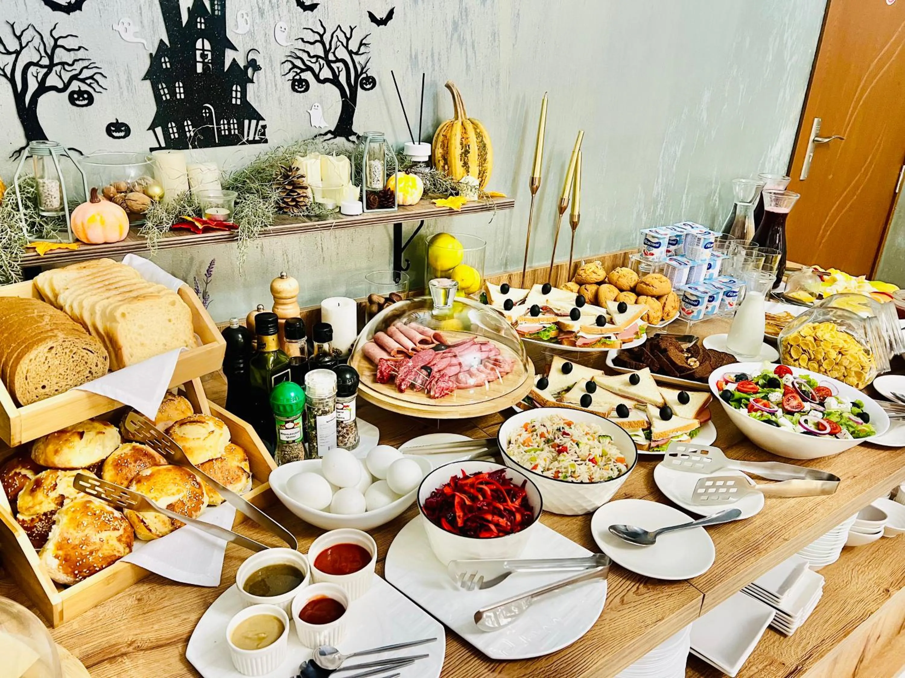 Breakfast in DADIANI Inn