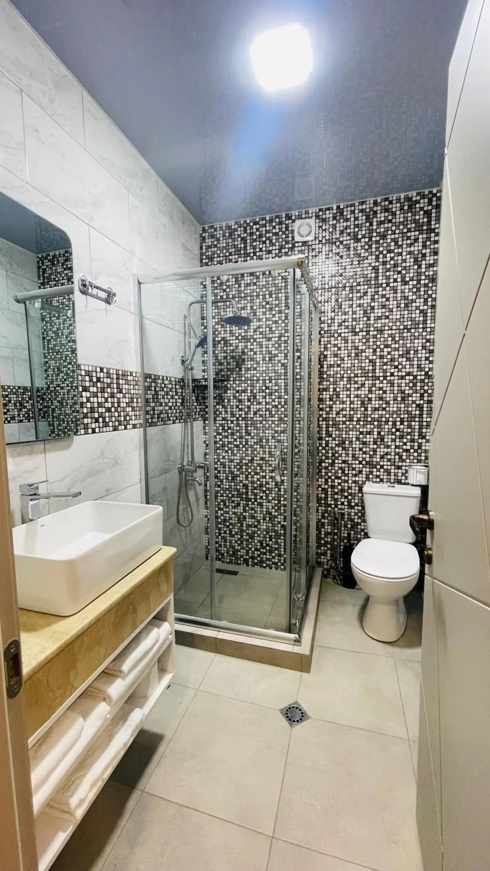 Twin Room in DADIANI Inn Twin Room in DADIANI Inn