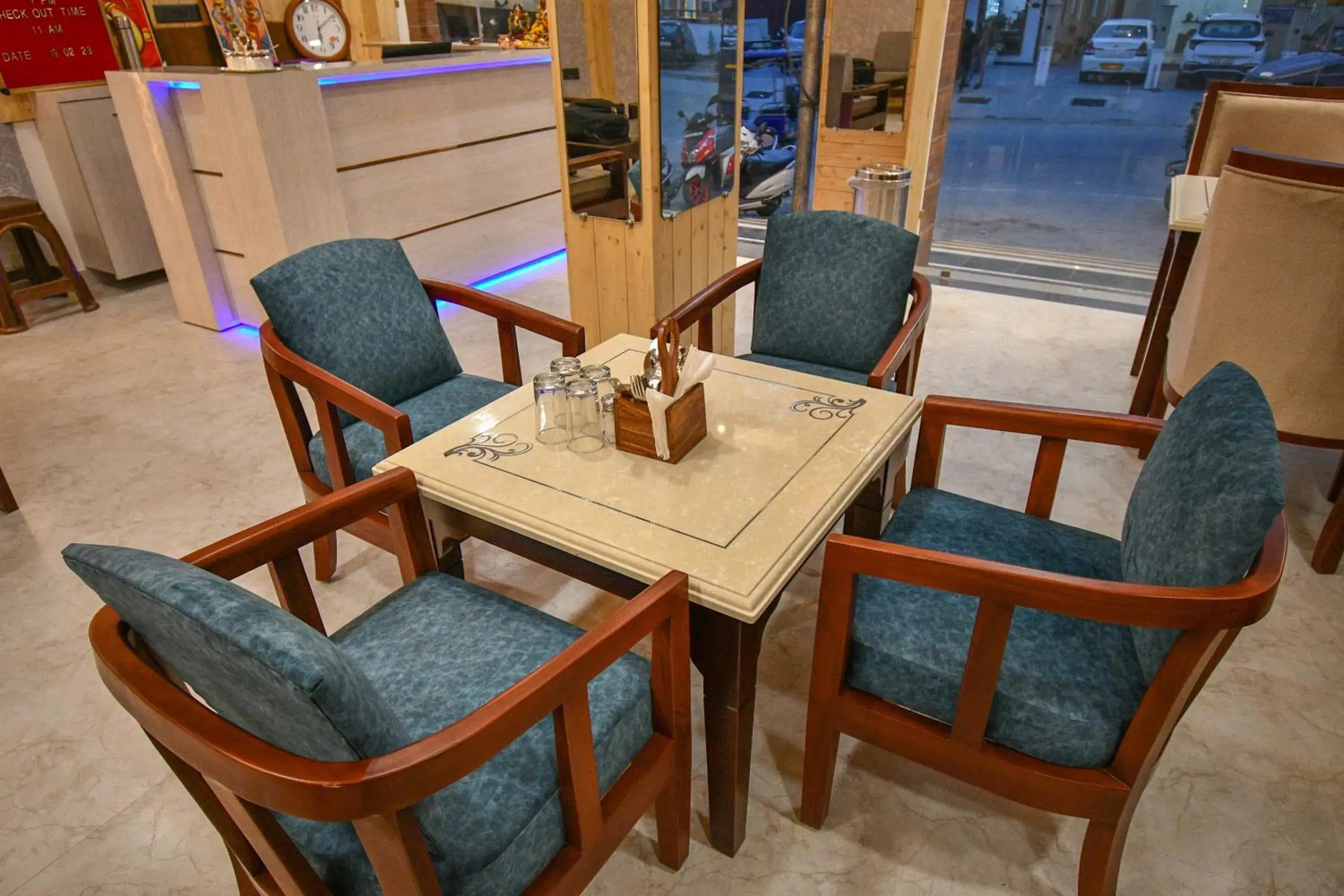 Restaurant/places to eat in Holy Shivana Boutique Hotel Rishikesh Restaurant/places to eat in Holy Shivana Boutique Hotel Rishikesh