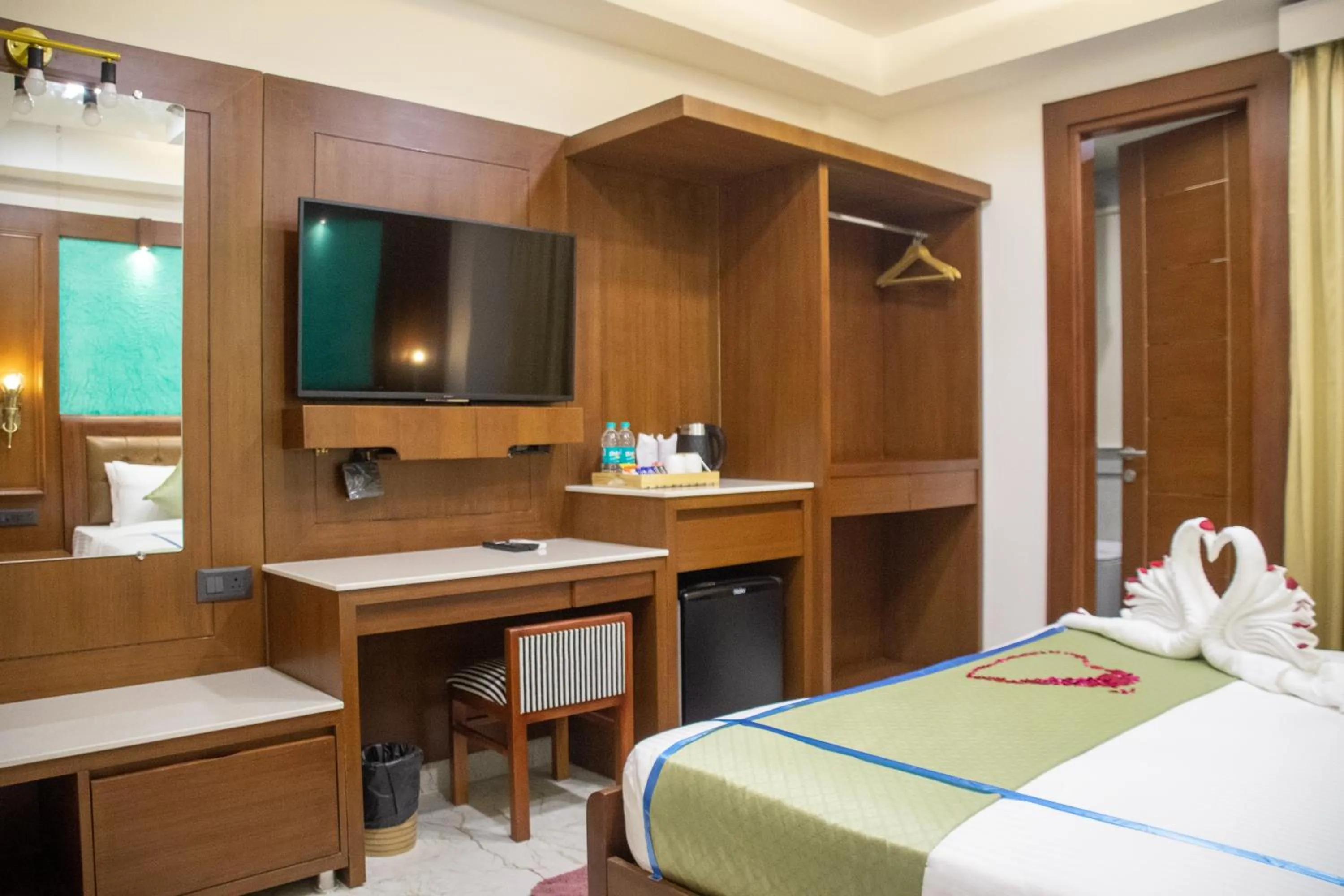 Bed in Holy Shivana Boutique Hotel Rishikesh