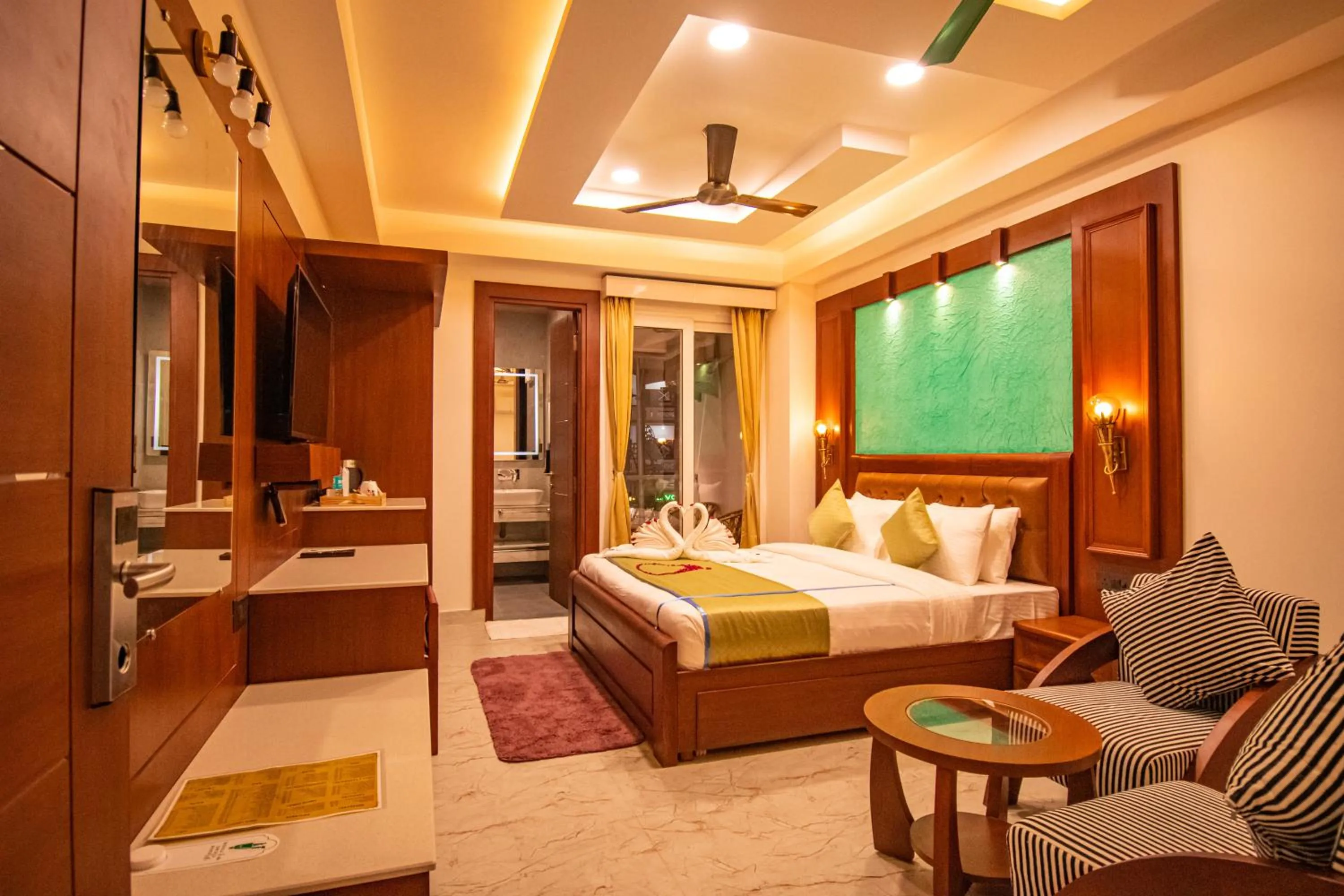 Bed in Holy Shivana Boutique Hotel Rishikesh