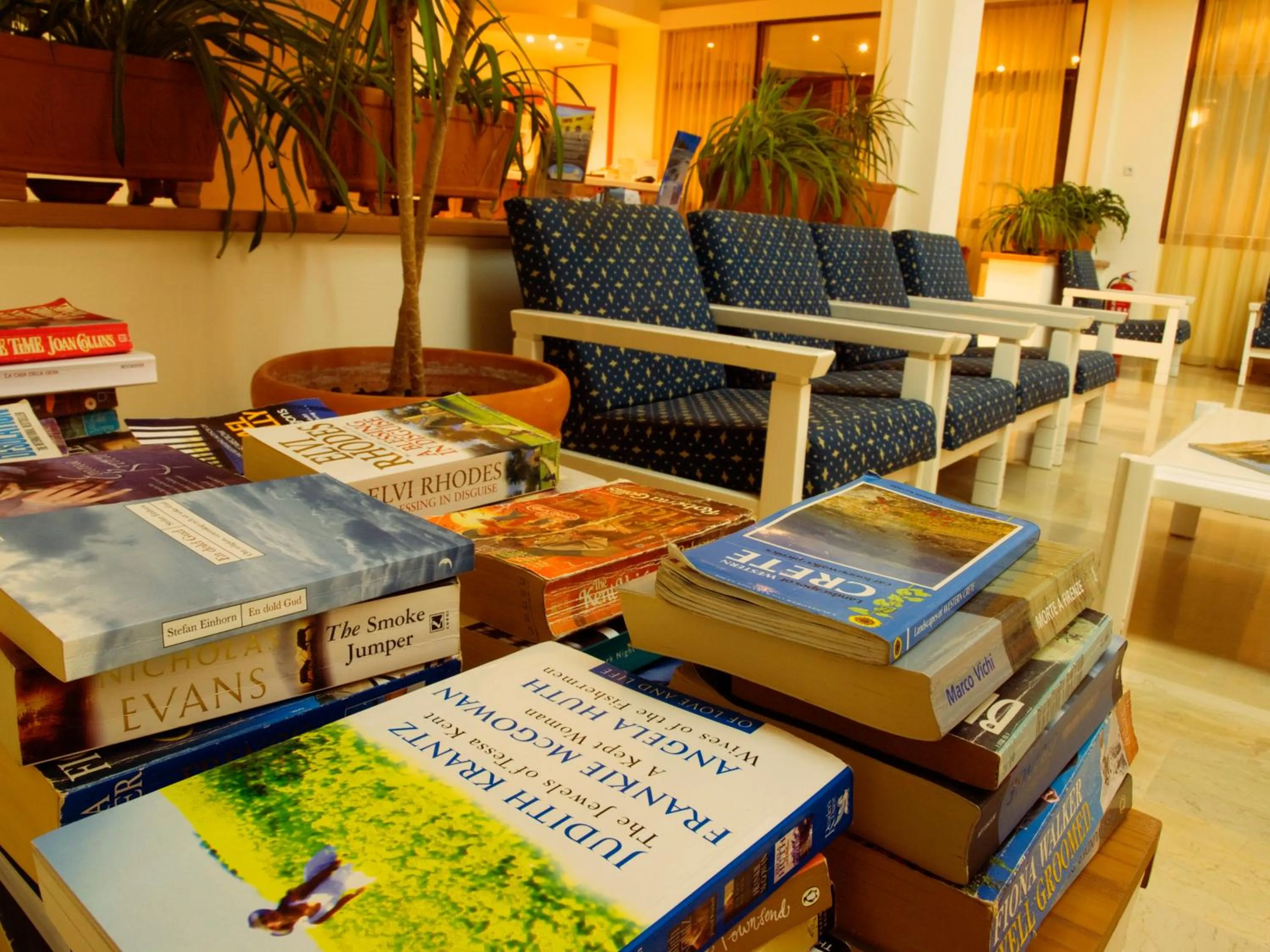 Lobby or reception in Kissamos Hotel