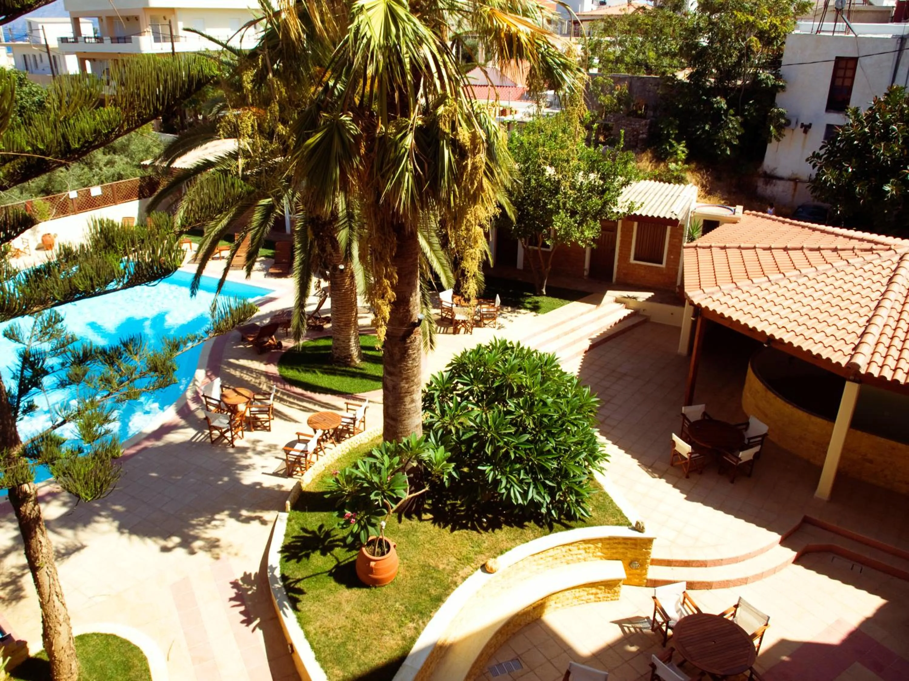 Swimming pool in Kissamos Hotel