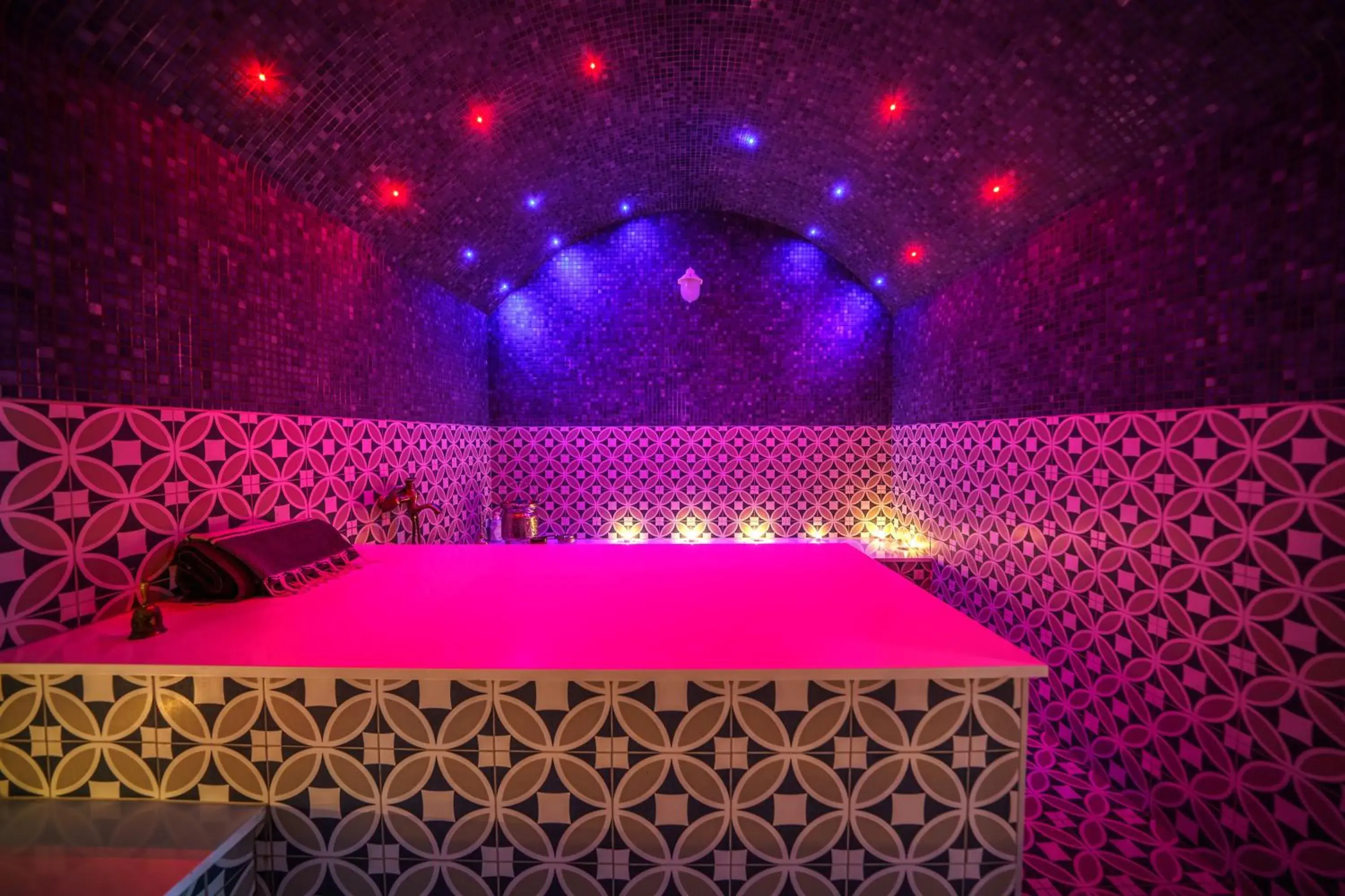 Spa and wellness centre/facilities in Macaris Suites & Spa Spa and wellness centre/facilities in Macaris Suites & Spa