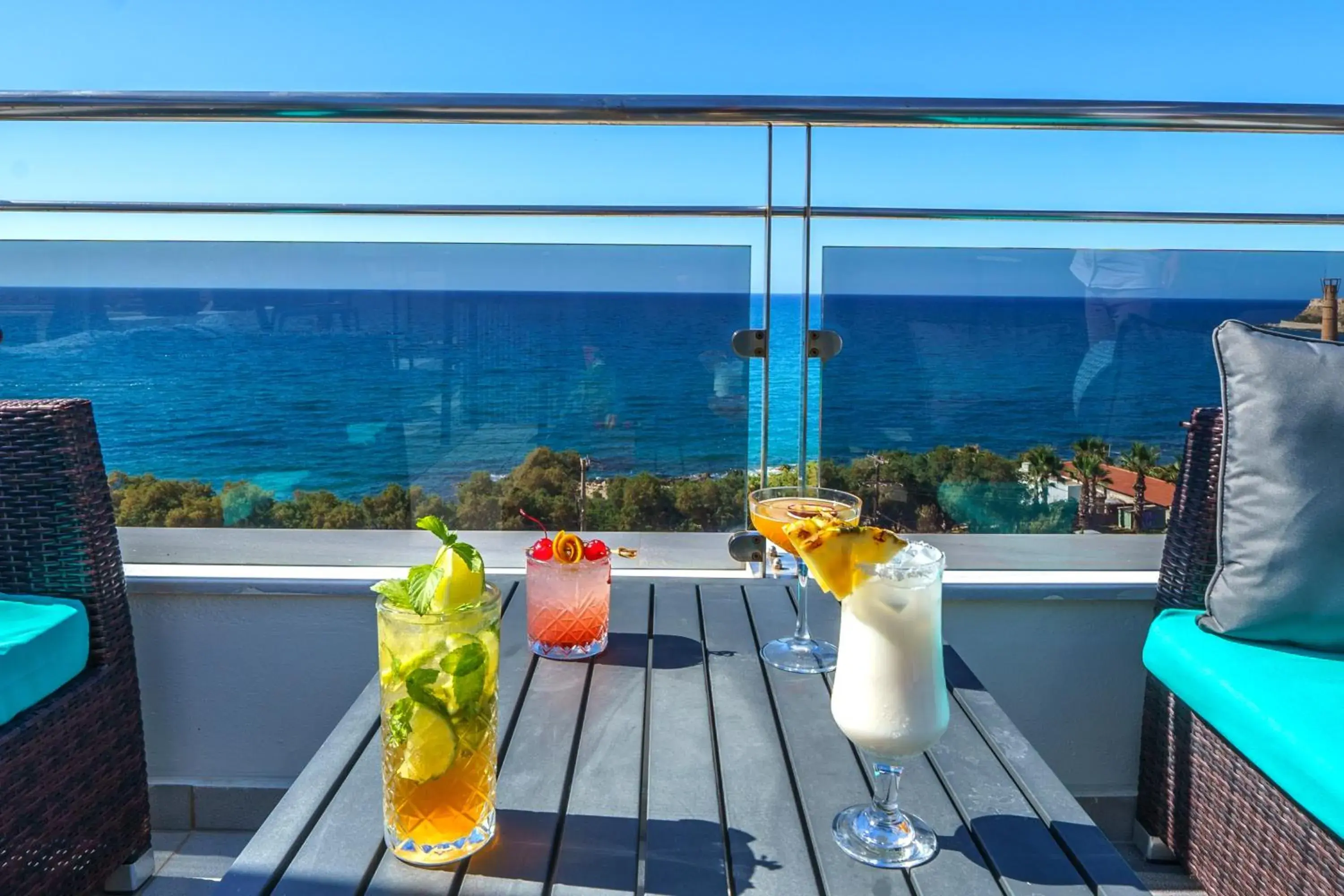 Restaurant/places to eat in Macaris Suites & Spa Restaurant/places to eat in Macaris Suites & Spa