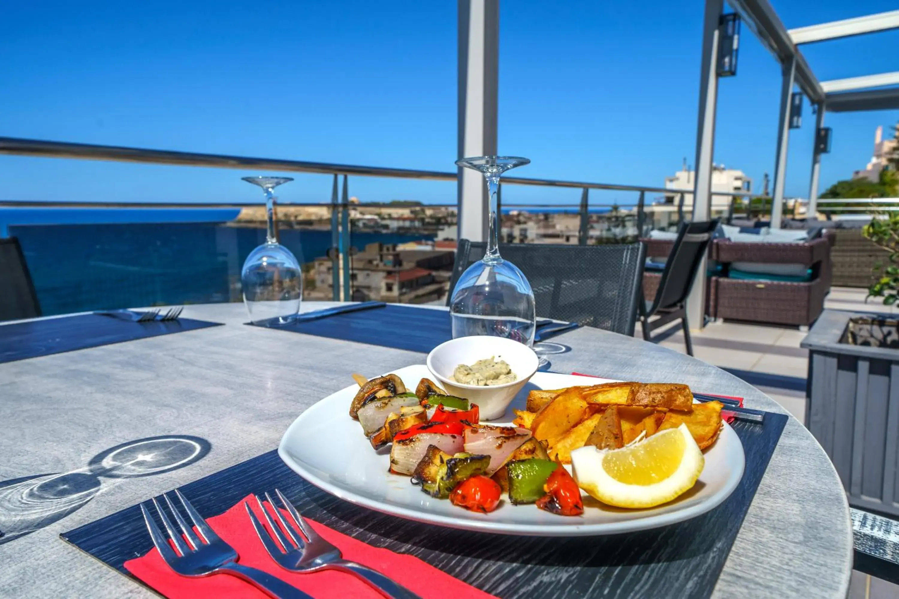 Restaurant/places to eat in Macaris Suites & Spa Restaurant/places to eat in Macaris Suites & Spa