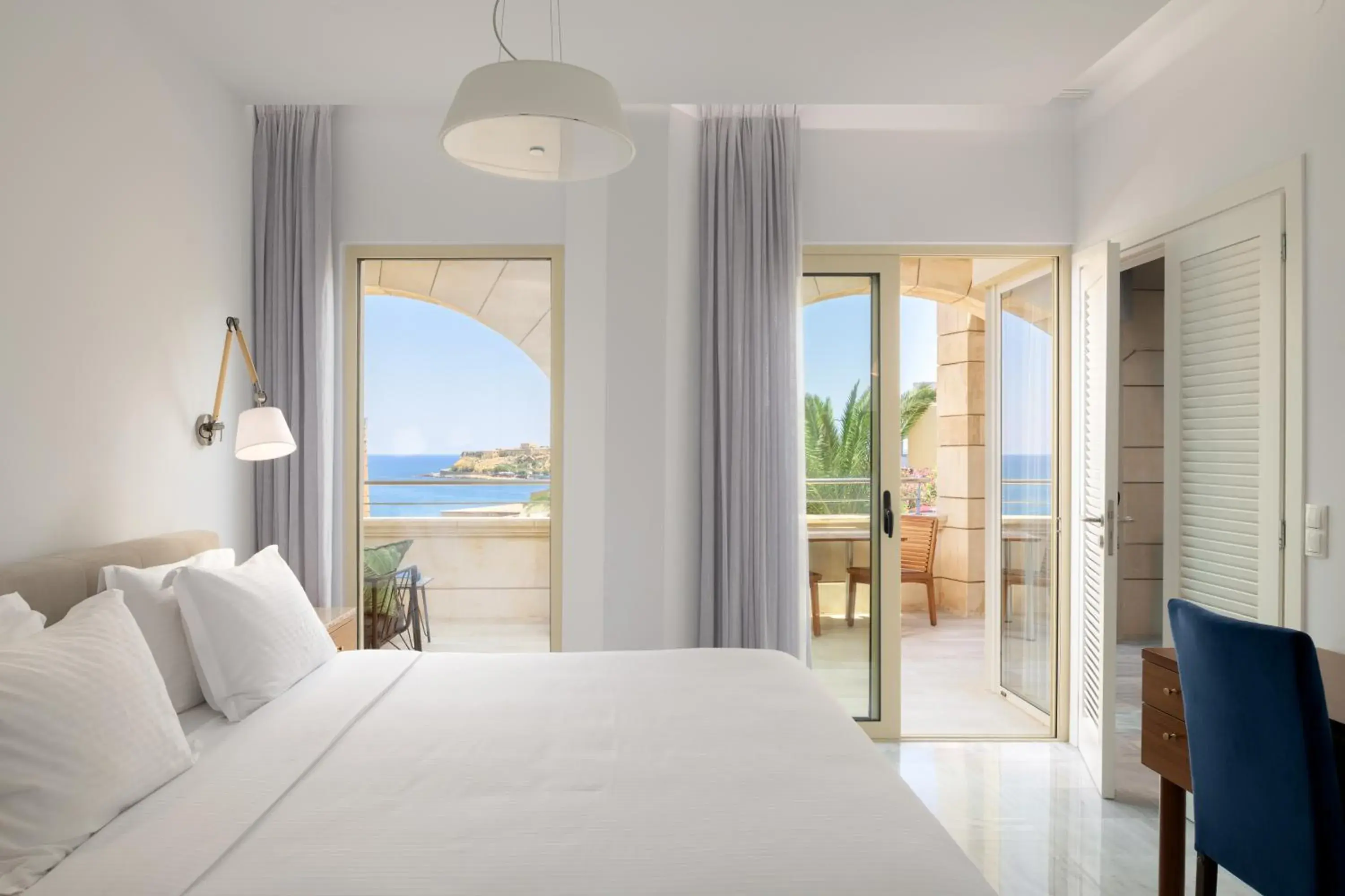 Bedroom, Bed in Macaris Suites & Spa Bedroom, Bed in Macaris Suites & Spa