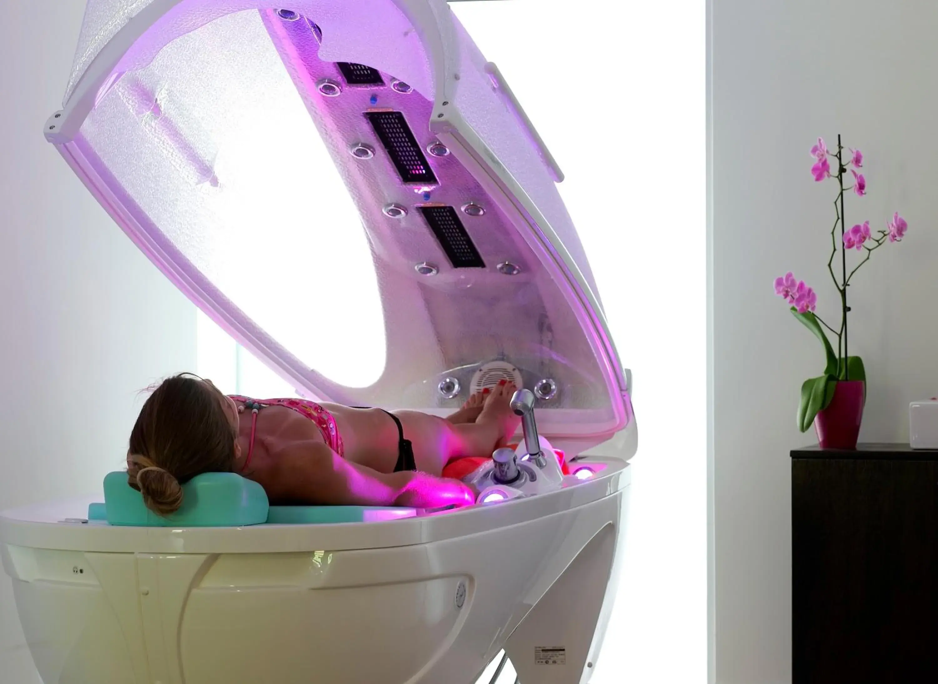 Spa and wellness centre/facilities in Macaris Suites & Spa Spa and wellness centre/facilities in Macaris Suites & Spa