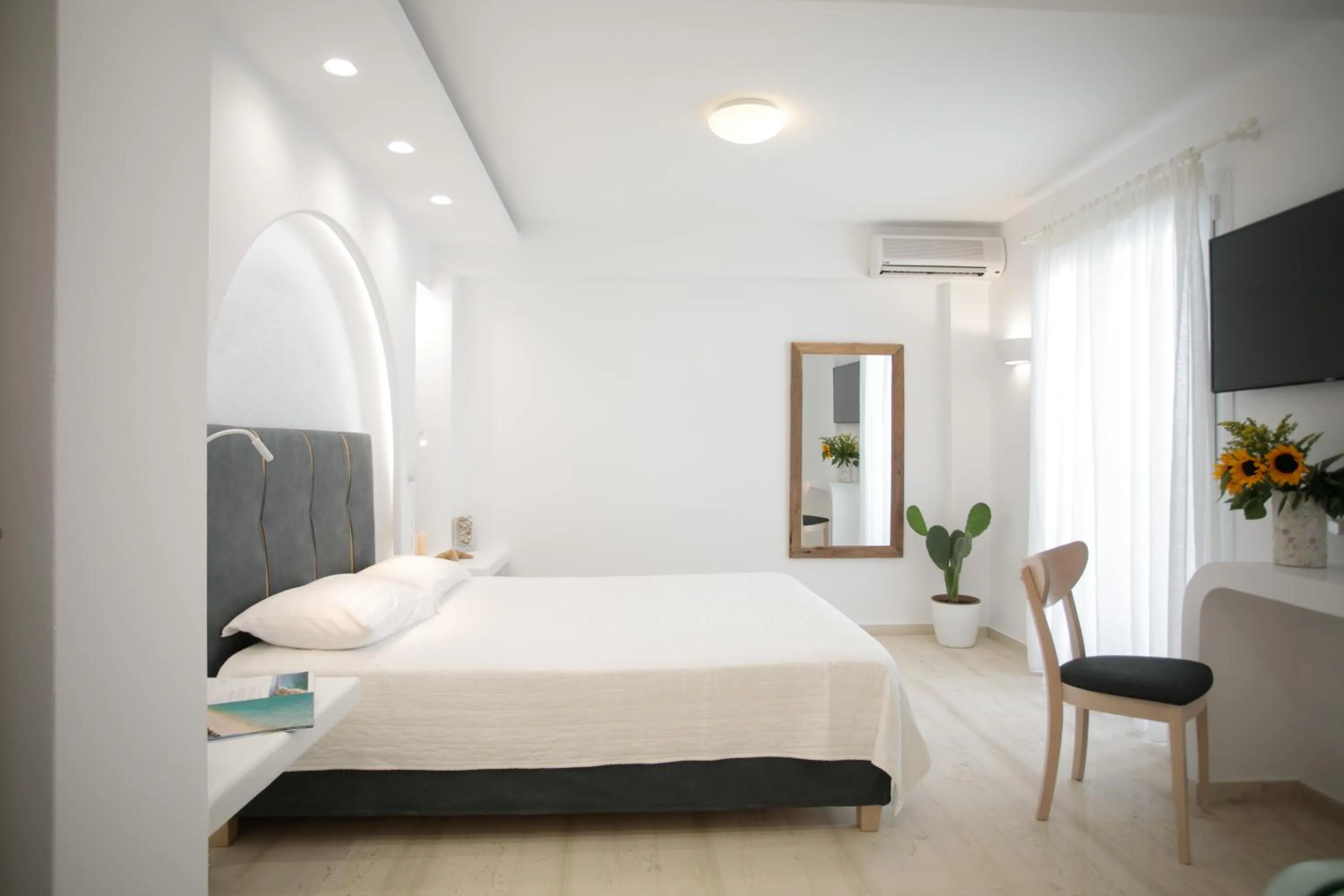 Bed in Margo Studios