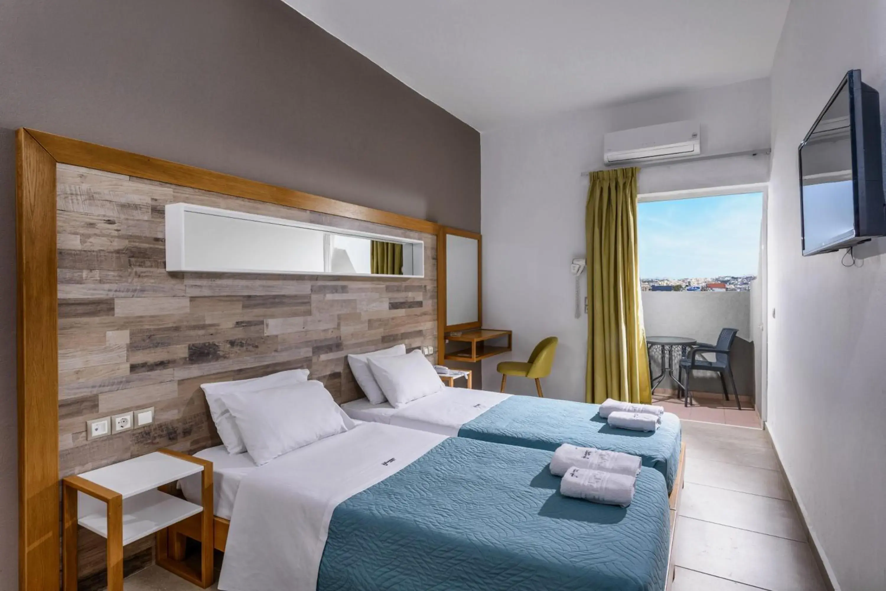 Double Room in Vanisko Hotel Double Room in Vanisko Hotel