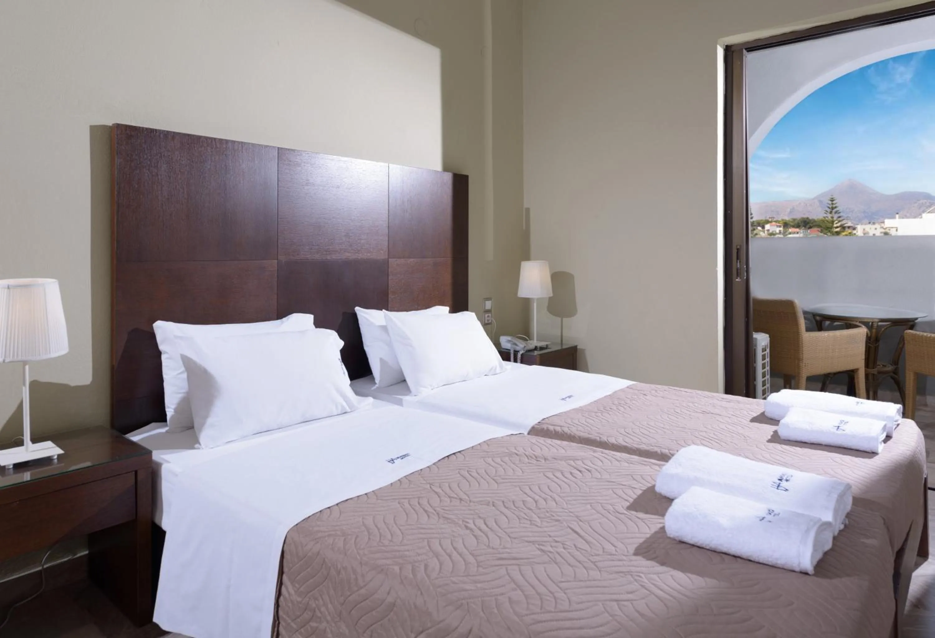 Photo of the whole room, Bed in Vanisko Hotel