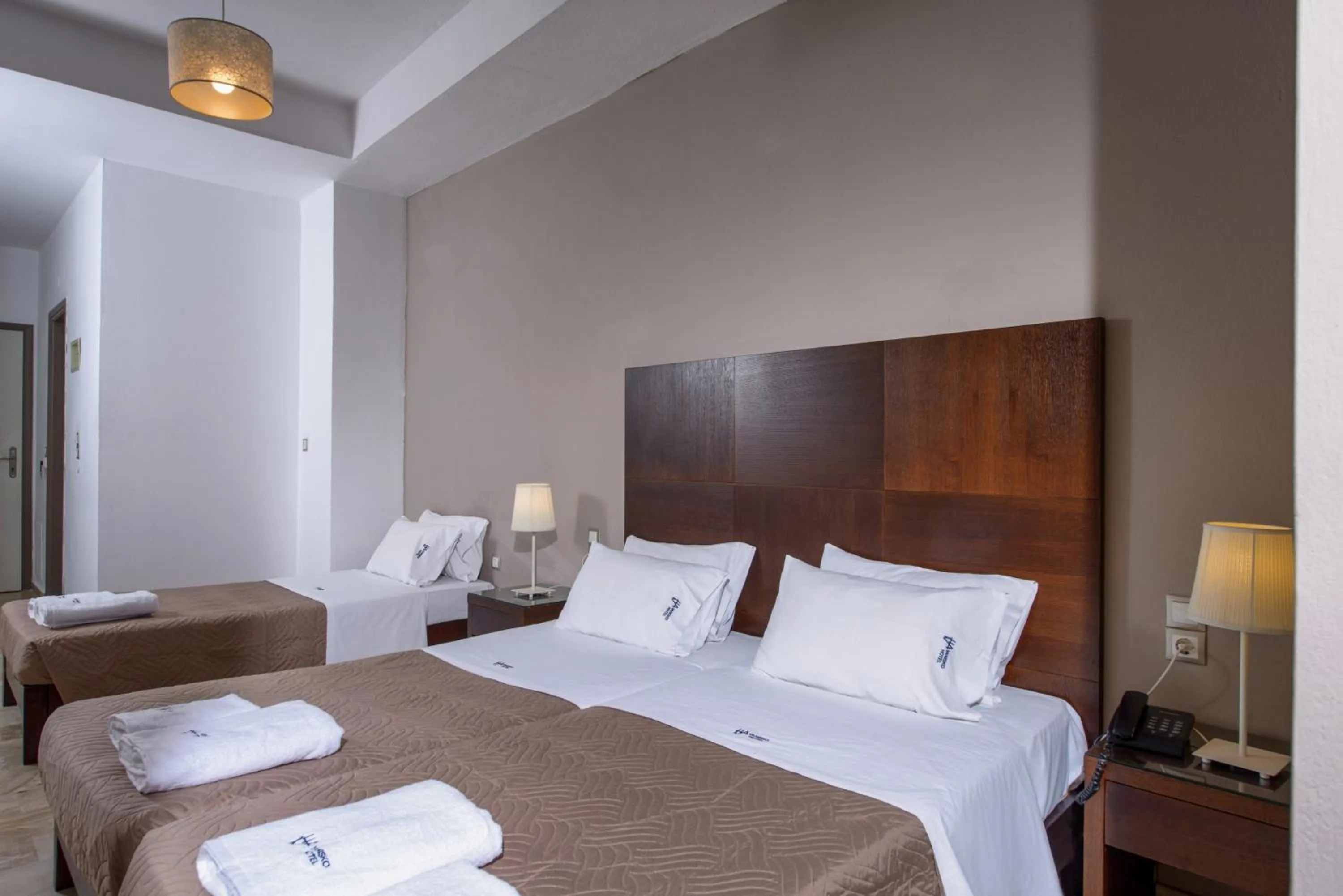 Photo of the whole room, Bed in Vanisko Hotel