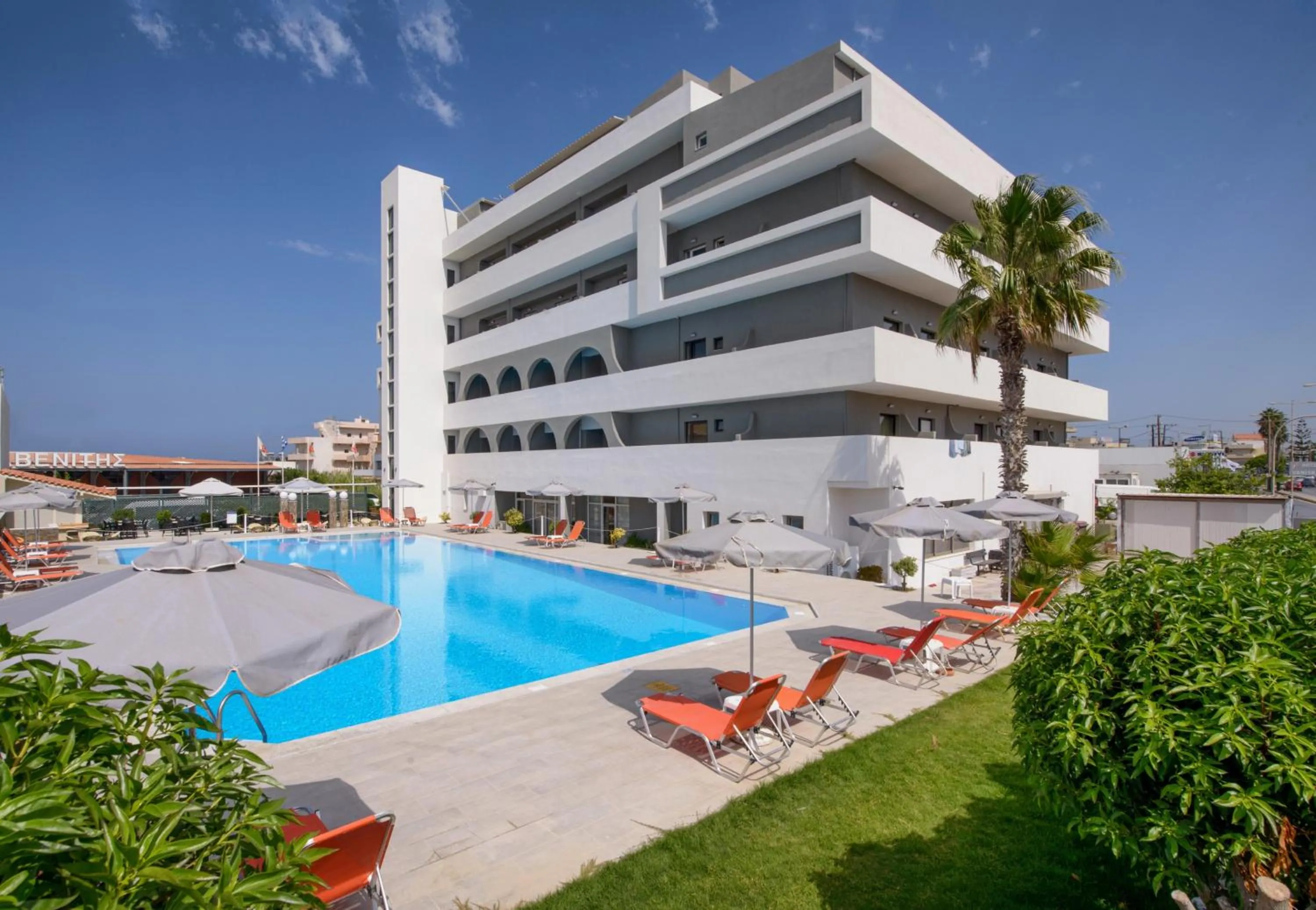 Garden in Vanisko Hotel