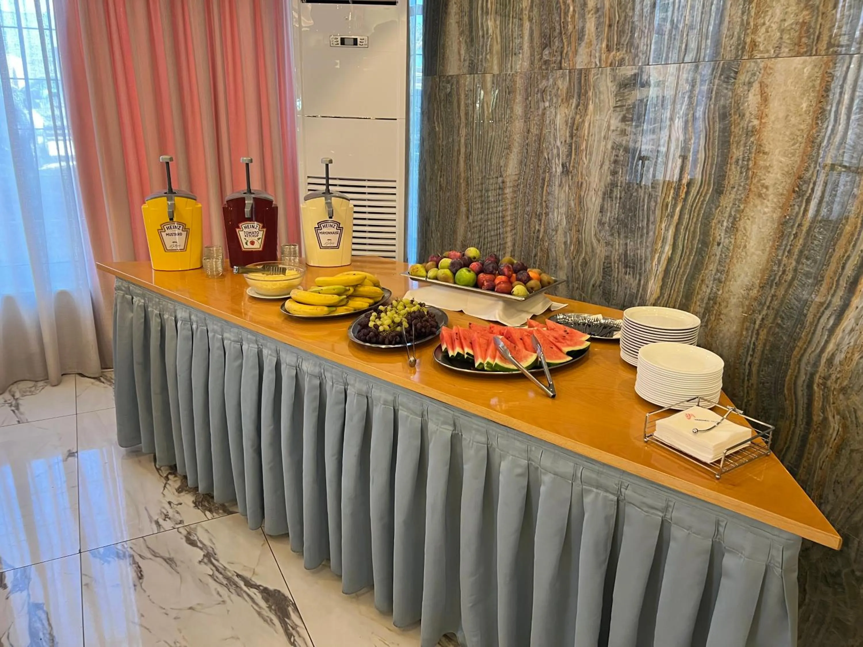 Restaurant/places to eat in Vanisko Hotel