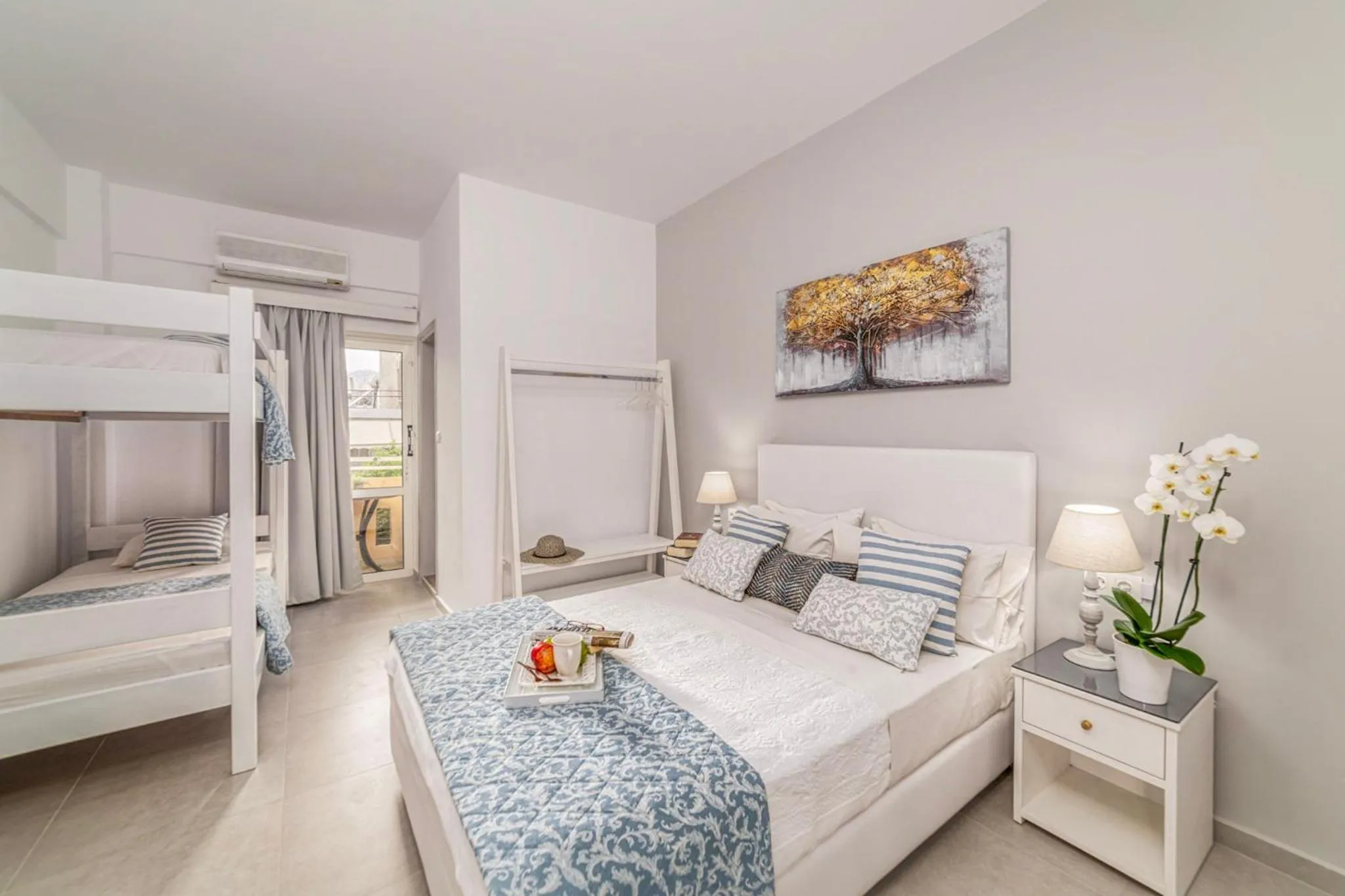 Photo of the whole room, Bed in Roxani Hotel