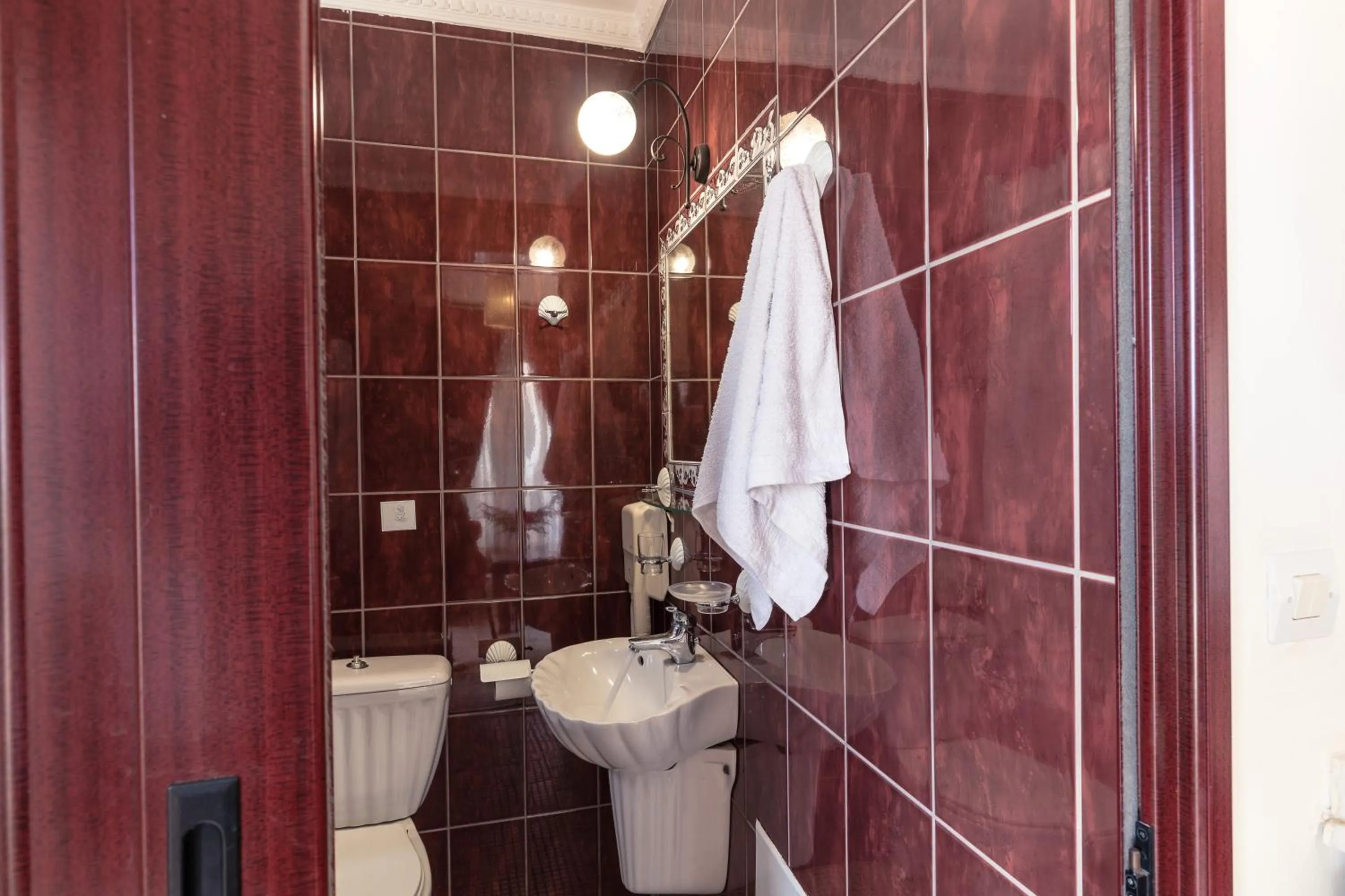 Toilet in Agistri Hotel